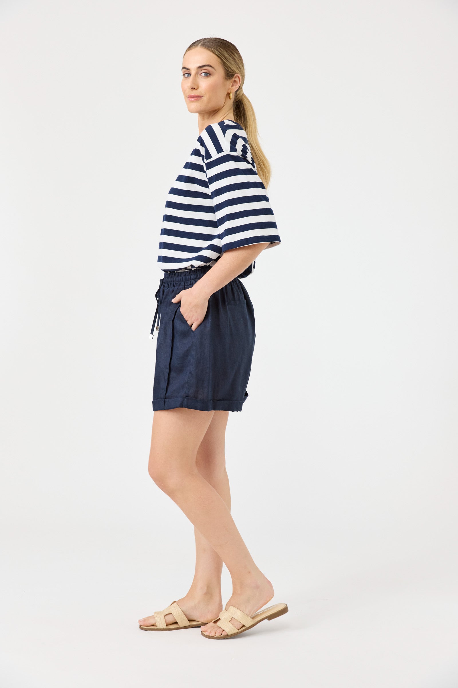 Studio Short - Navy