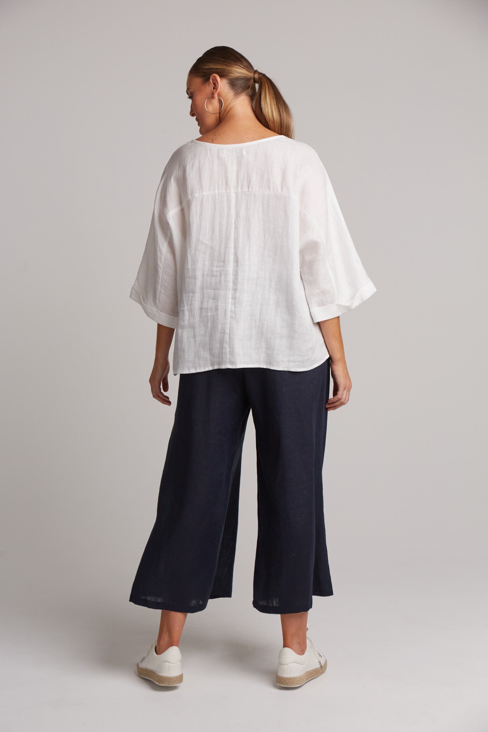 Studio Relaxed Top - Salt - eb&ive Clothing - Top 3/4 Sleeve Linen
