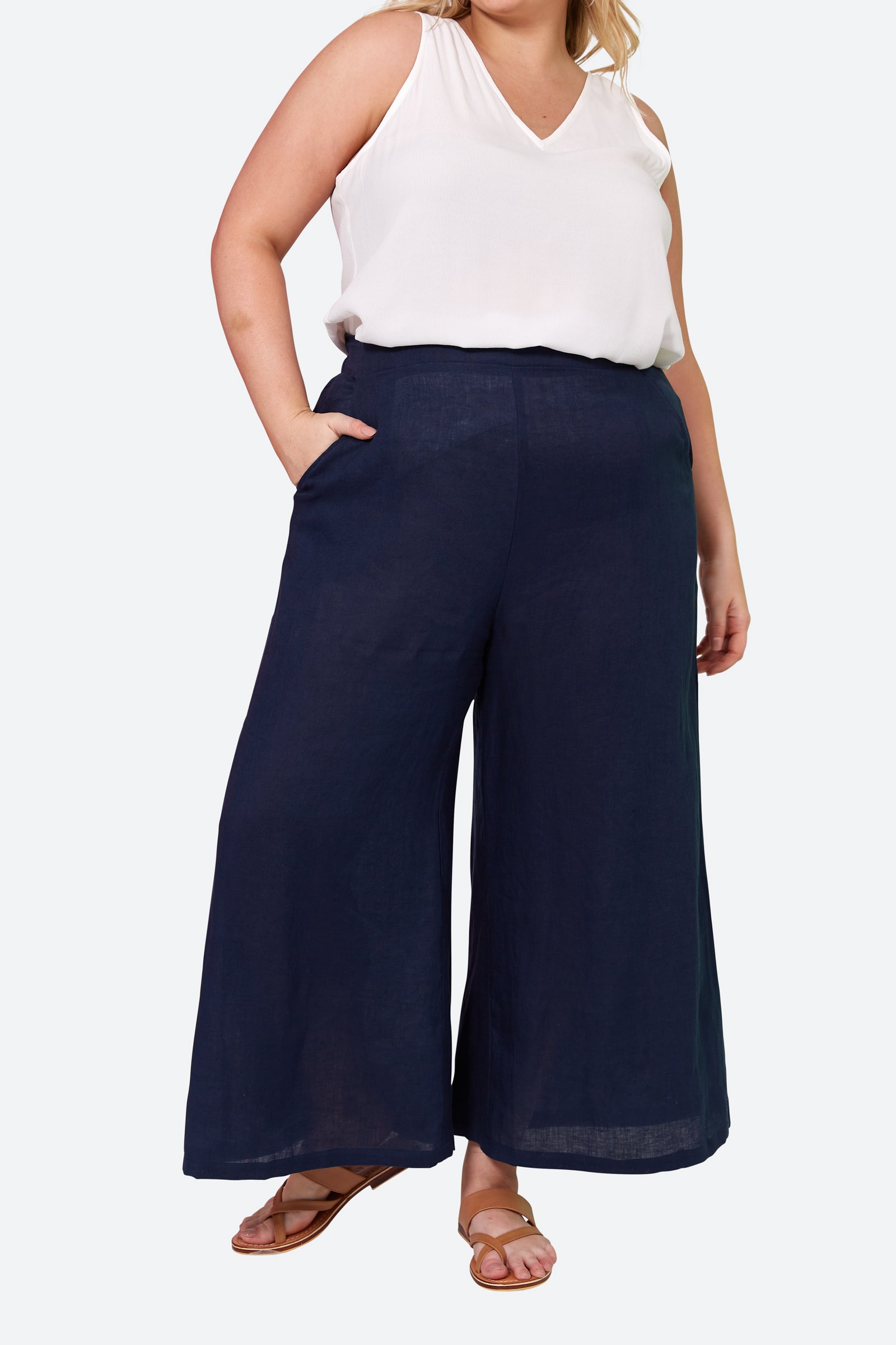 La Vie Crop Pant - Sapphire - eb&ive Clothing - Pant Relaxed Crop Linen