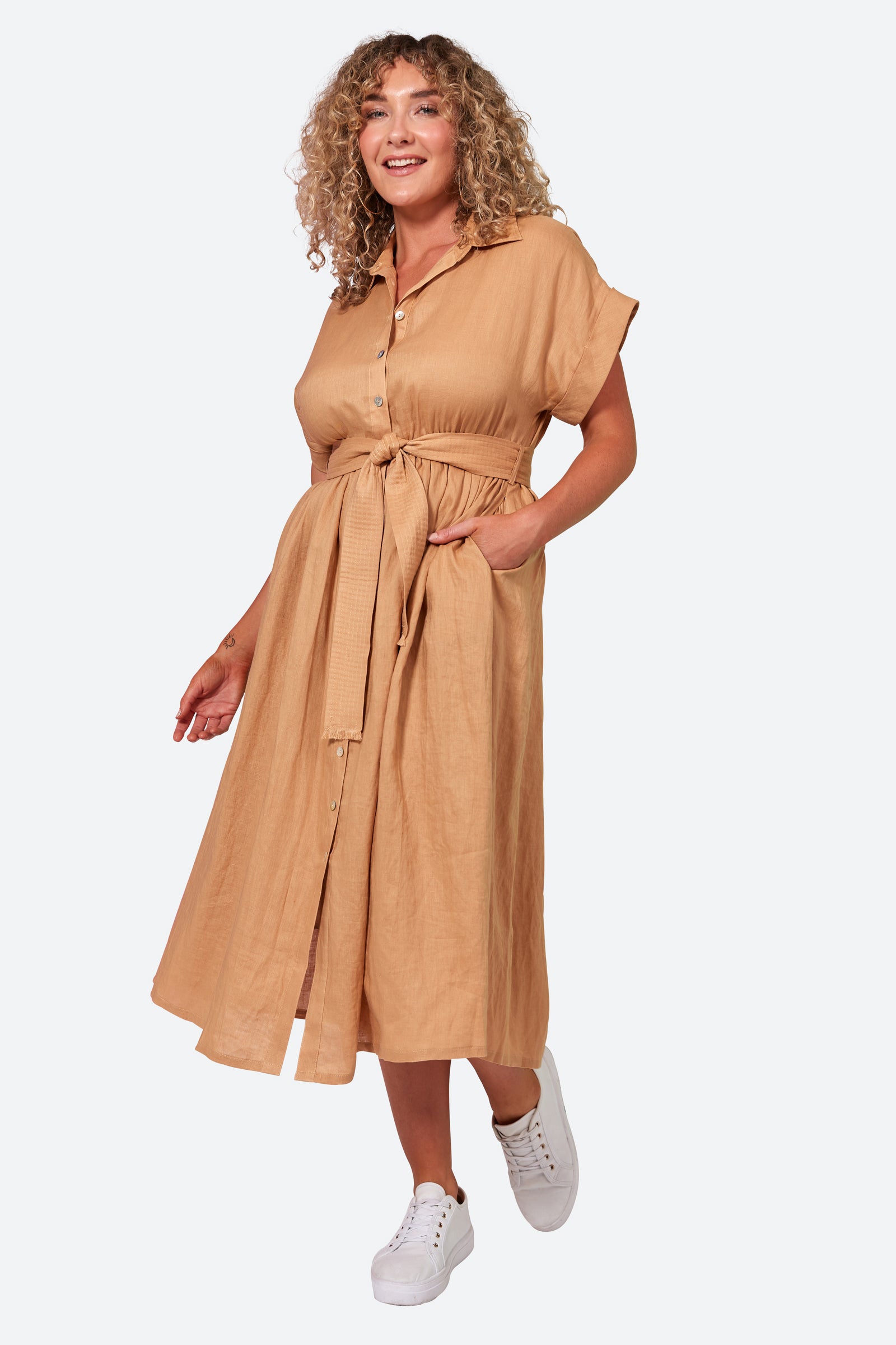 La Vie Shirt Dress - Caramel - eb&ive Clothing - Shirt Dress Maxi Linen