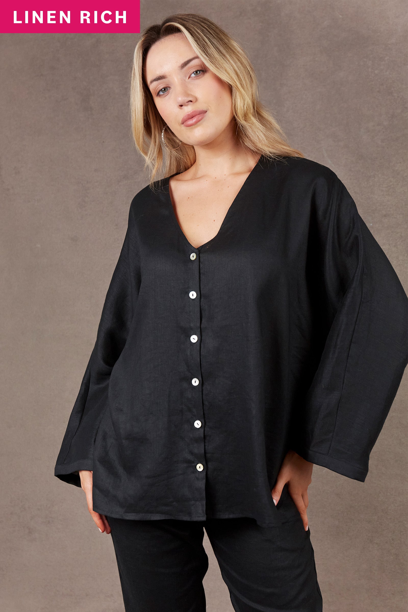 Nama Relax Top - Ebony - eb&ive Clothing - Top L/S Linen One Size