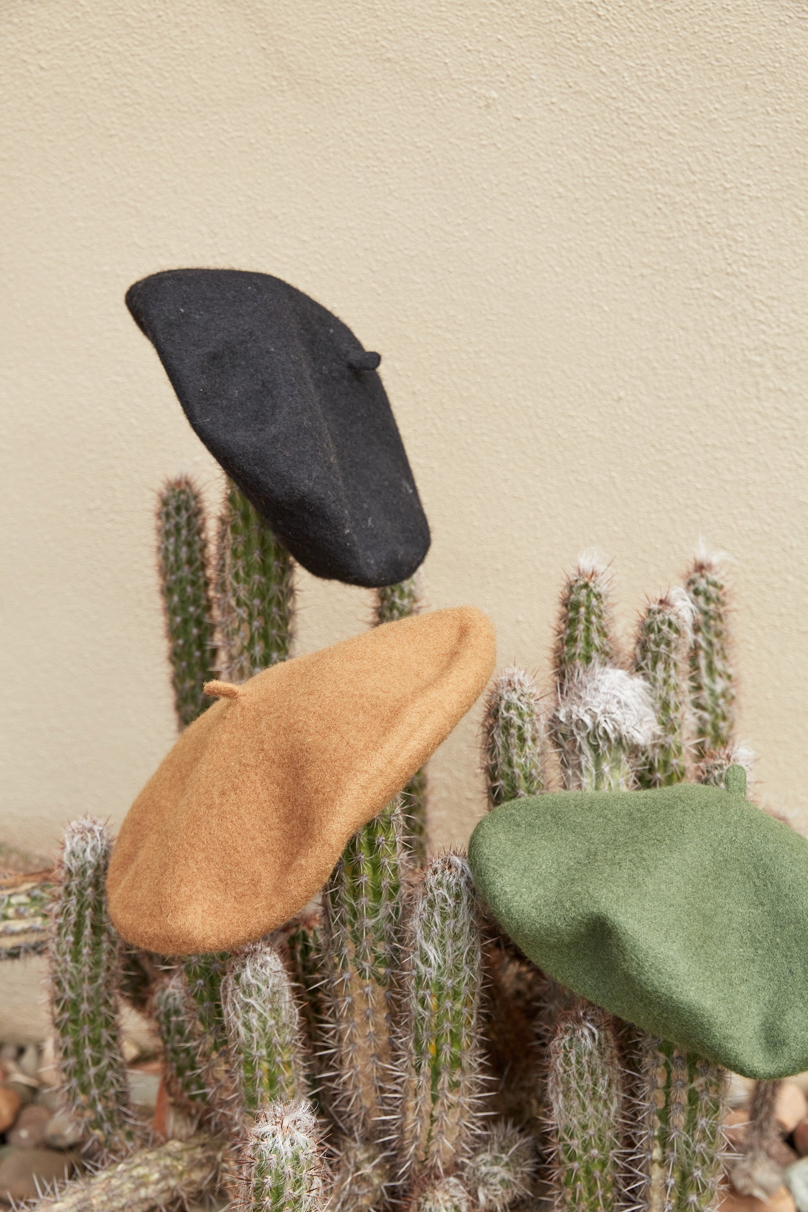 Paarl Beret - Ebony - eb&ive Hat