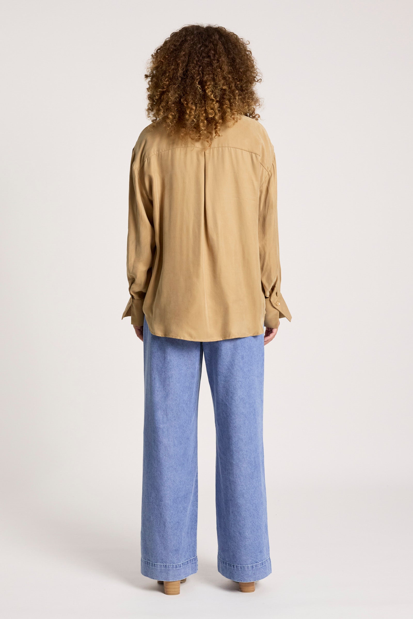 Calista Shirt - Mocha