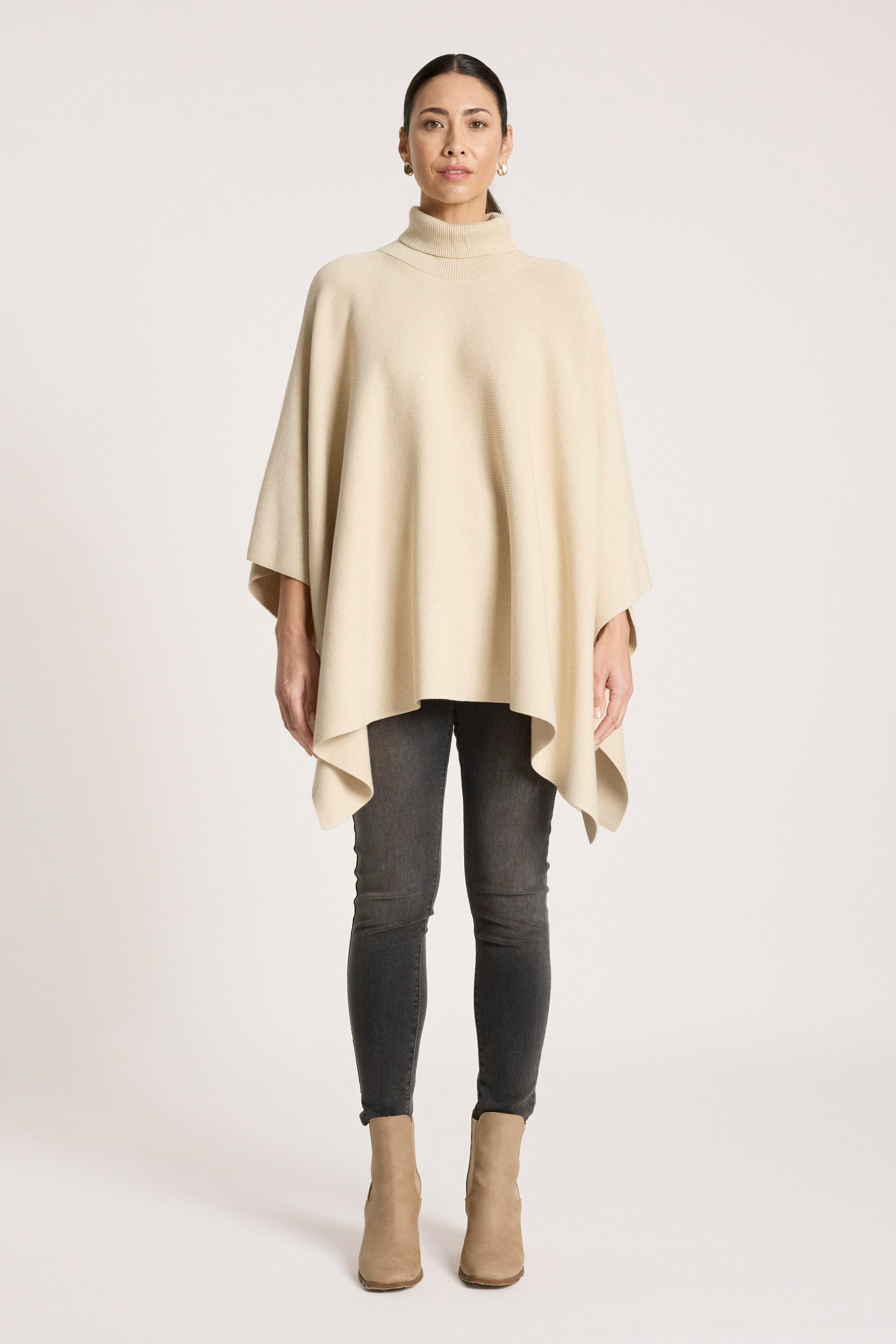 Samira Poncho - Bisque