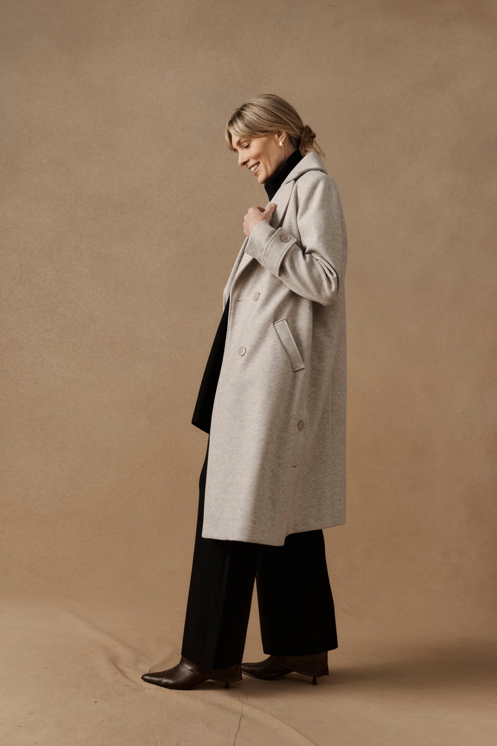 Sable Coat - Bisque