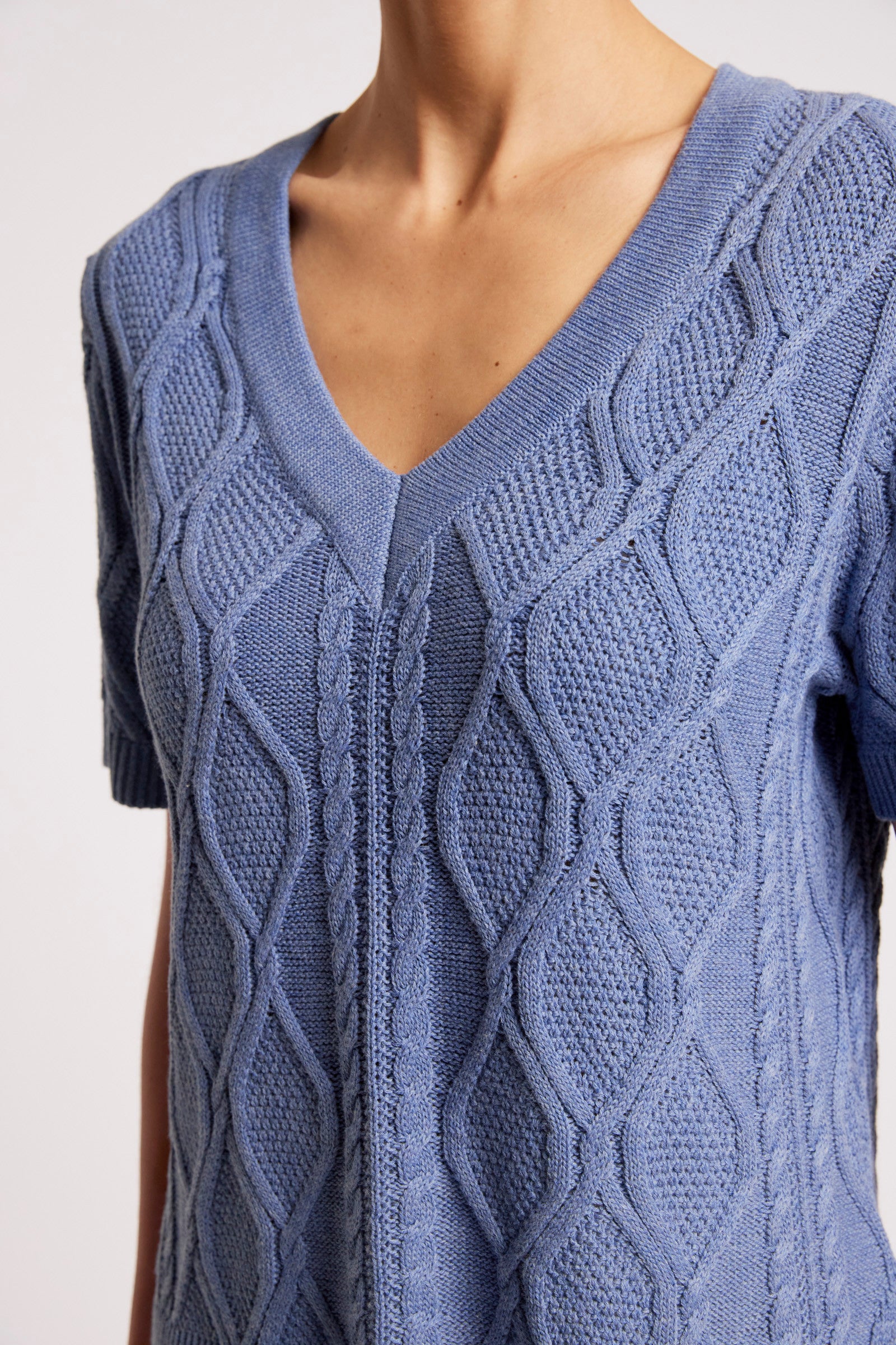 Casa Cable V Knit - Marine