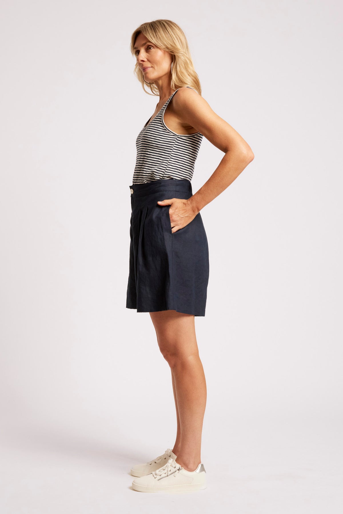 Cove Short - Indigo