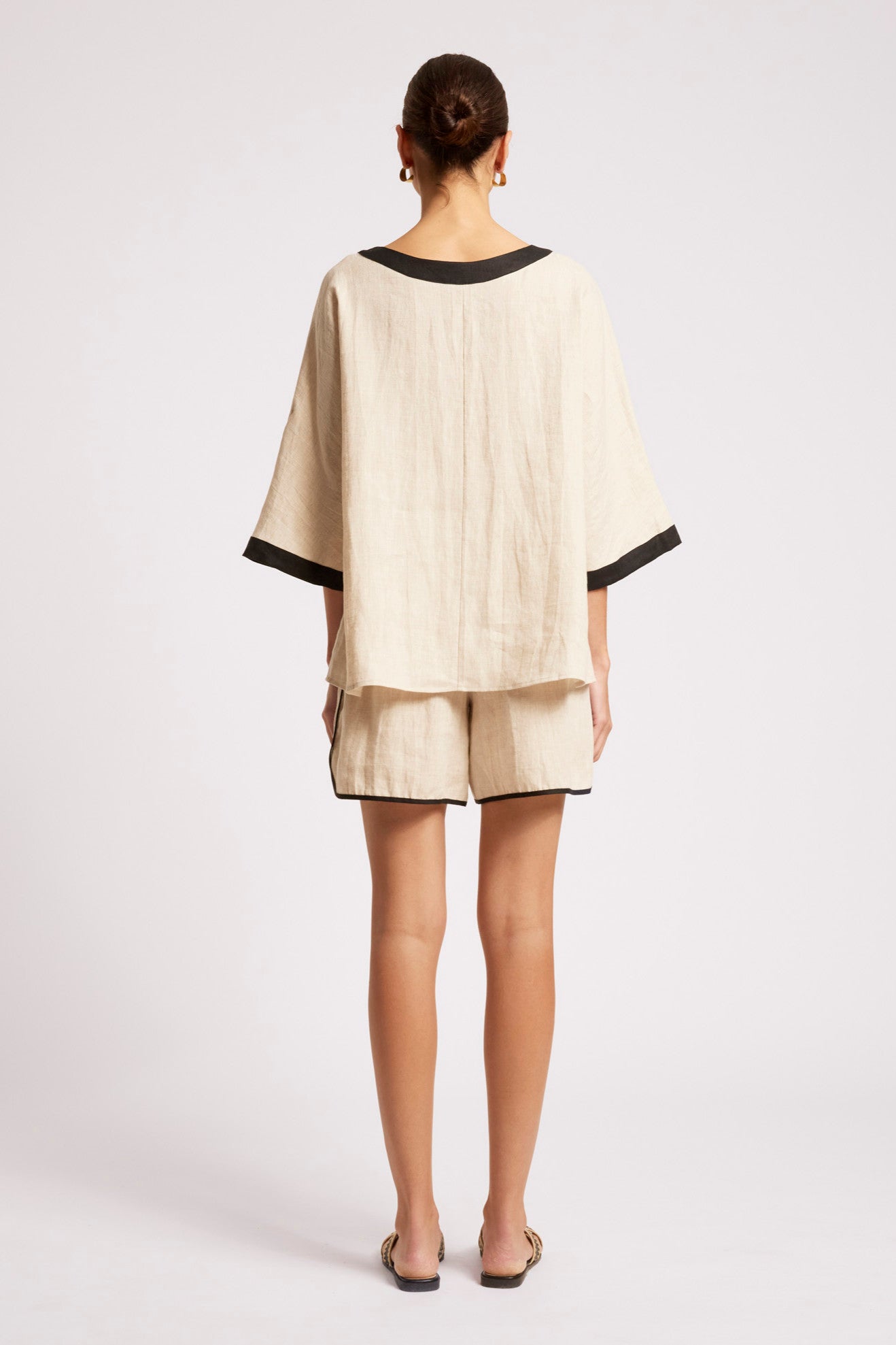 Maris Relaxed Splice Top - Tusk / Black