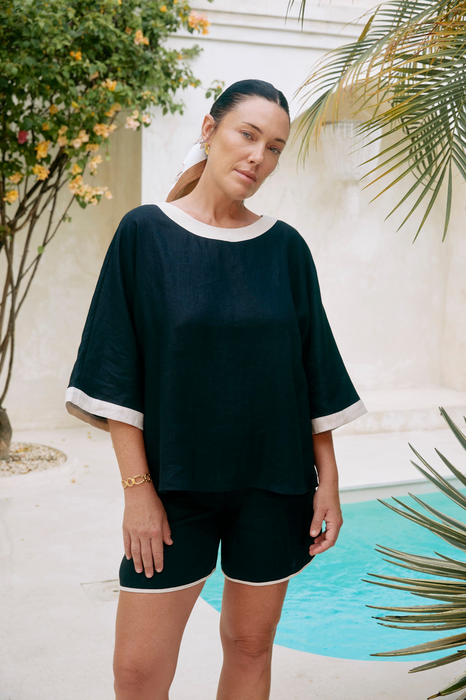 Maris Relaxed Splice Top - Black / Tusk