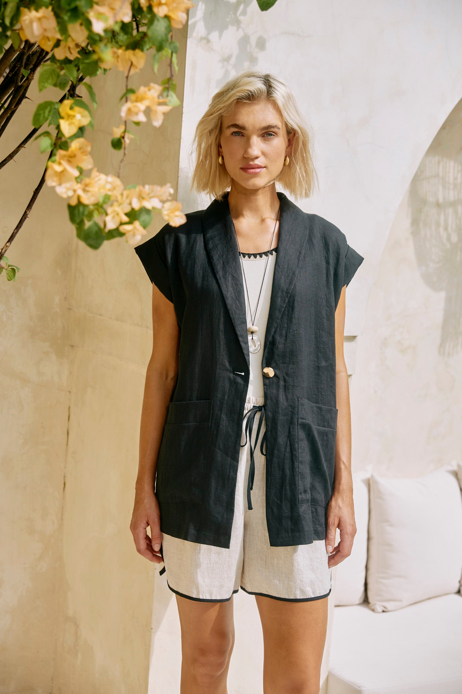 Maris Blazer Vest - Black