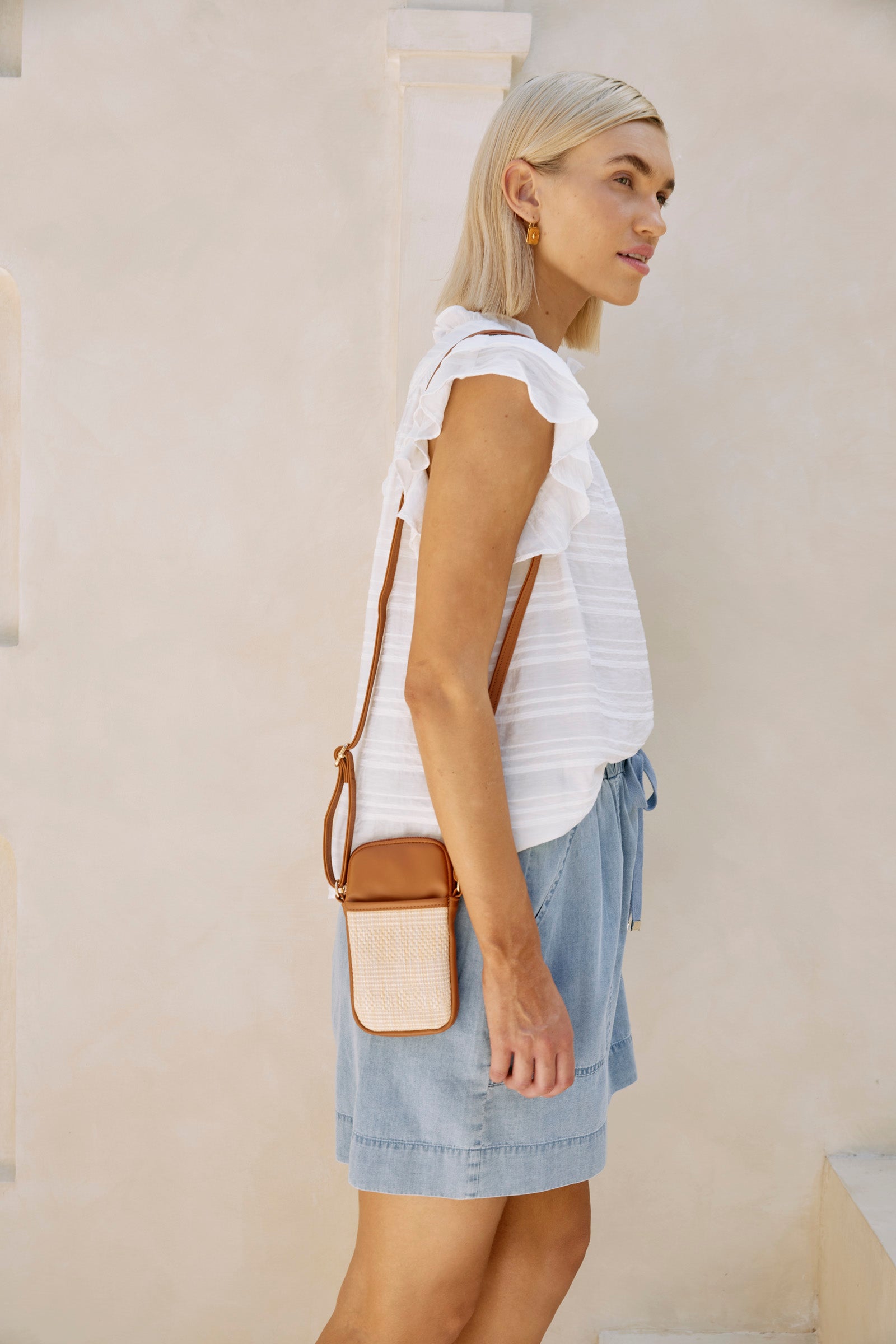 Maris Phone Bag - Tan