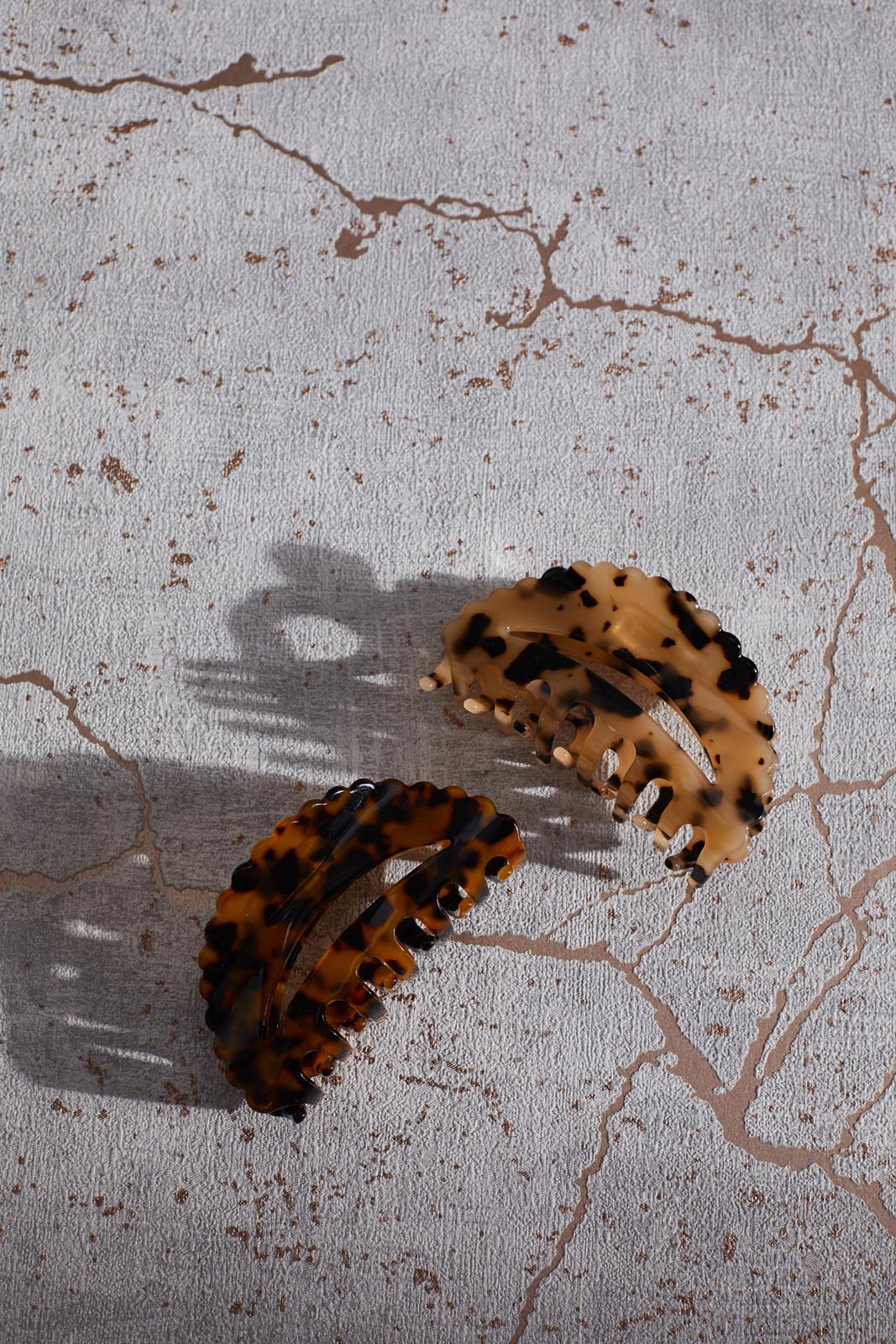 Vienetta Claw - Camel - eb&ive Hair Accessories