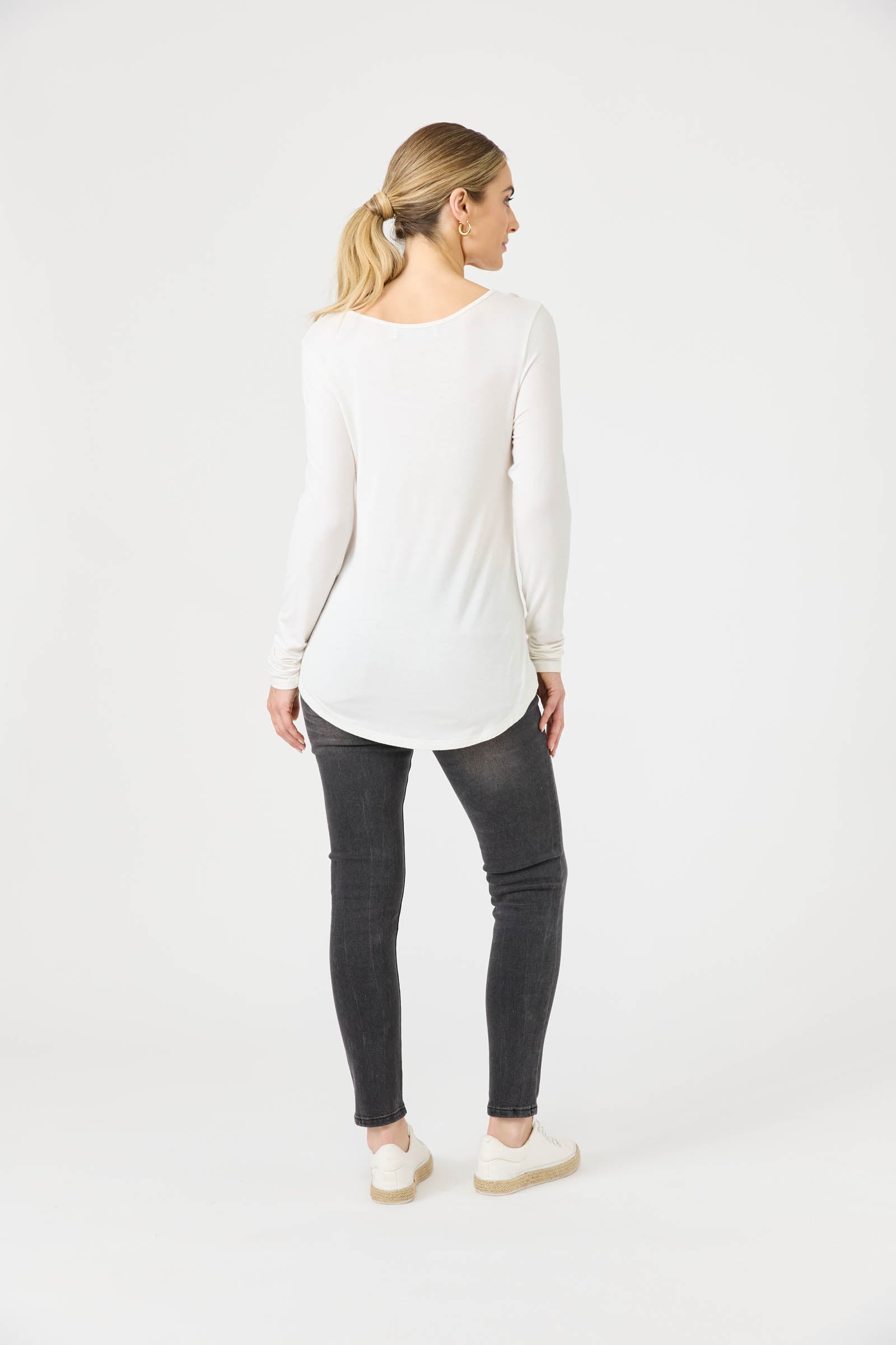 Basic Long Sleeve - White