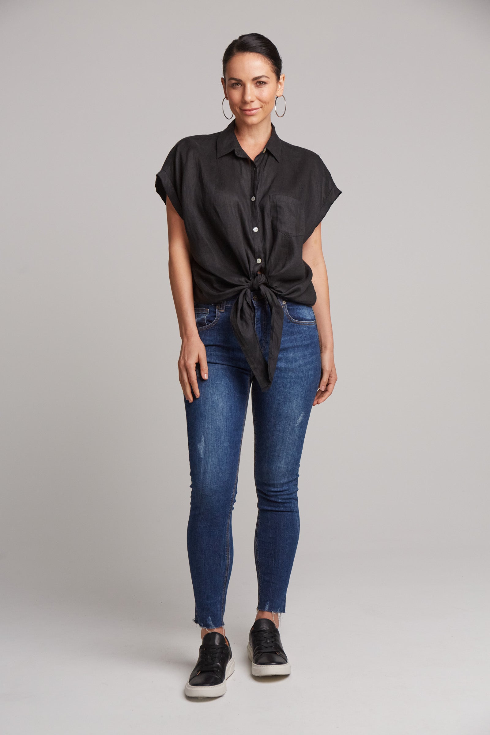 Studio Tie Shirt - Ebony - eb&ive Clothing - Shirt S/S Linen One Size