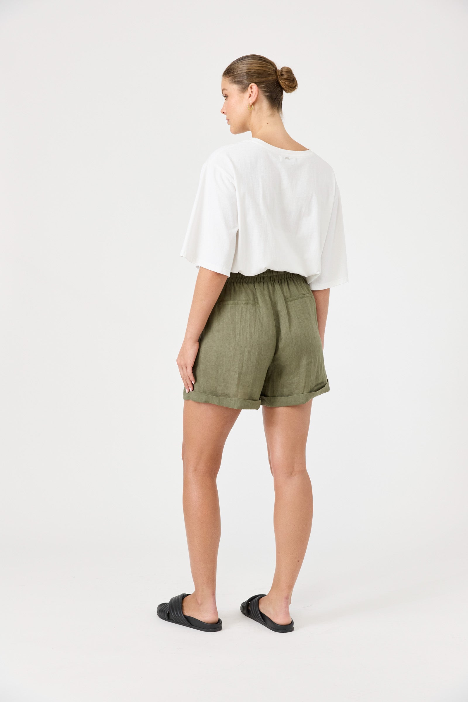 Studio Short - Khaki