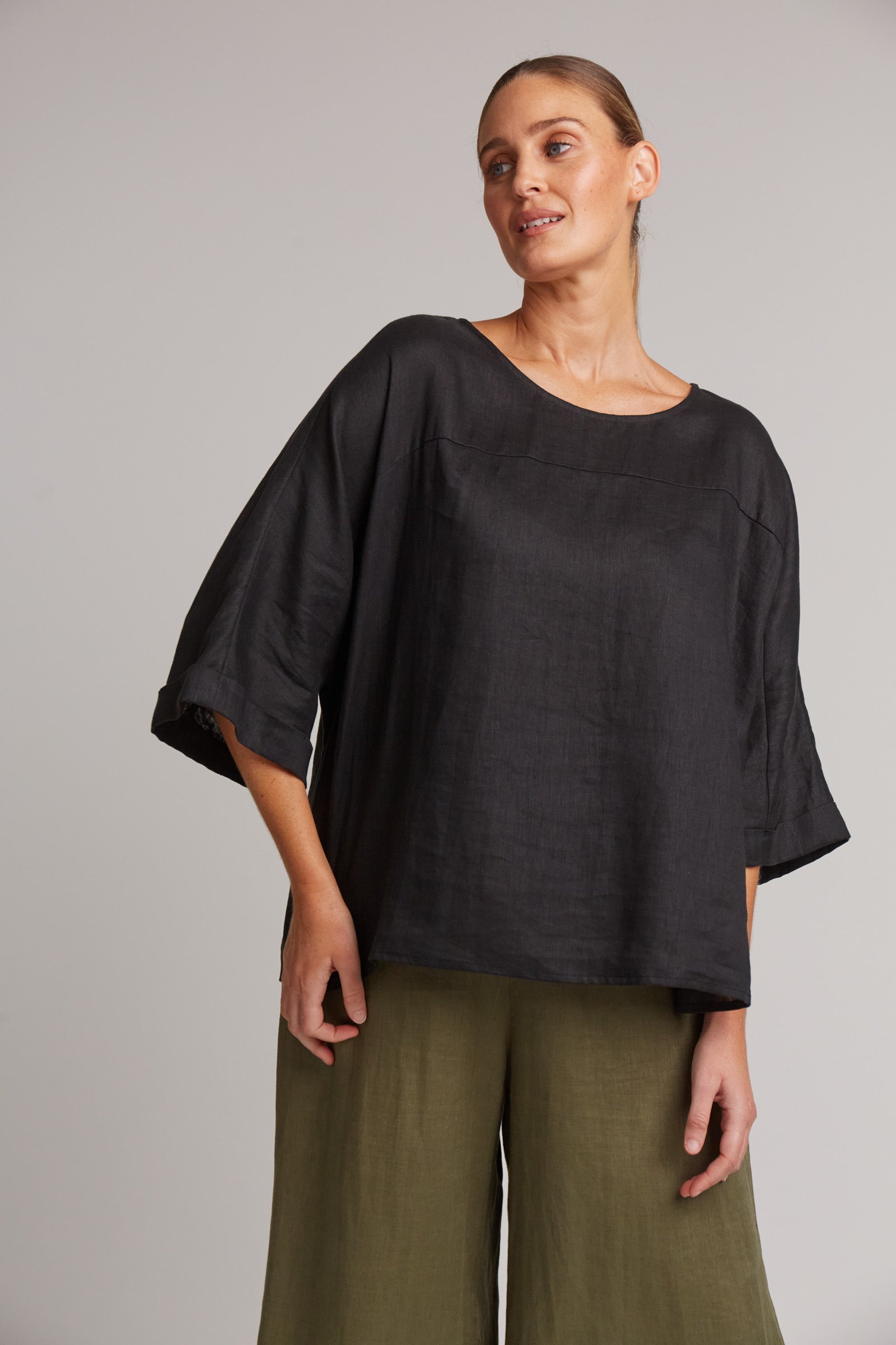 Studio Relaxed Top - Ebony - eb&ive Clothing - Top 3/4 Sleeve Linen