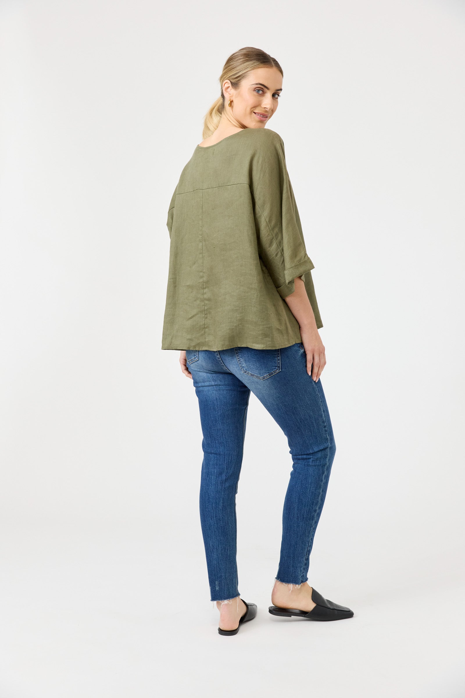 Studio Relaxed Top - Khaki