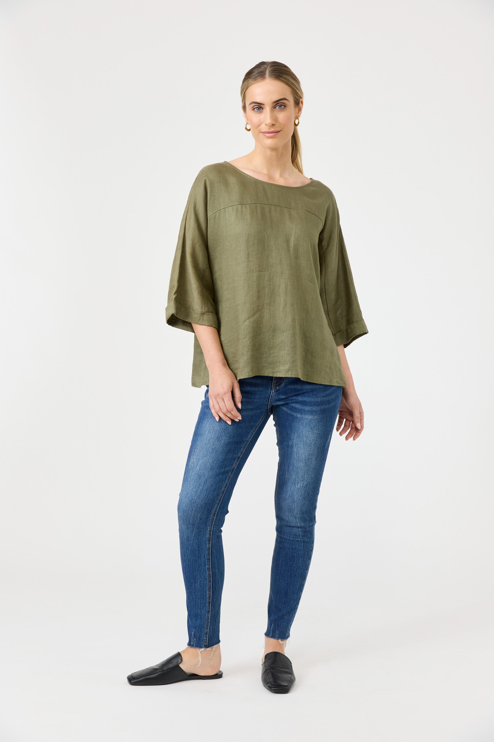 Studio Relaxed Top - Khaki