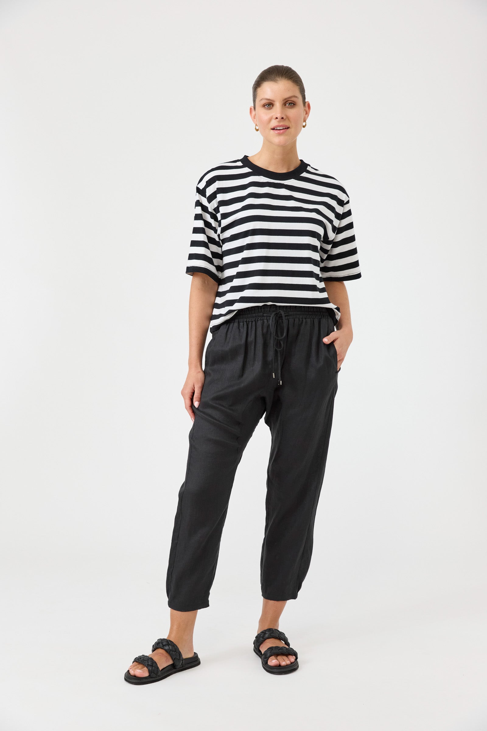 Studio Relaxed Pant - Ebony