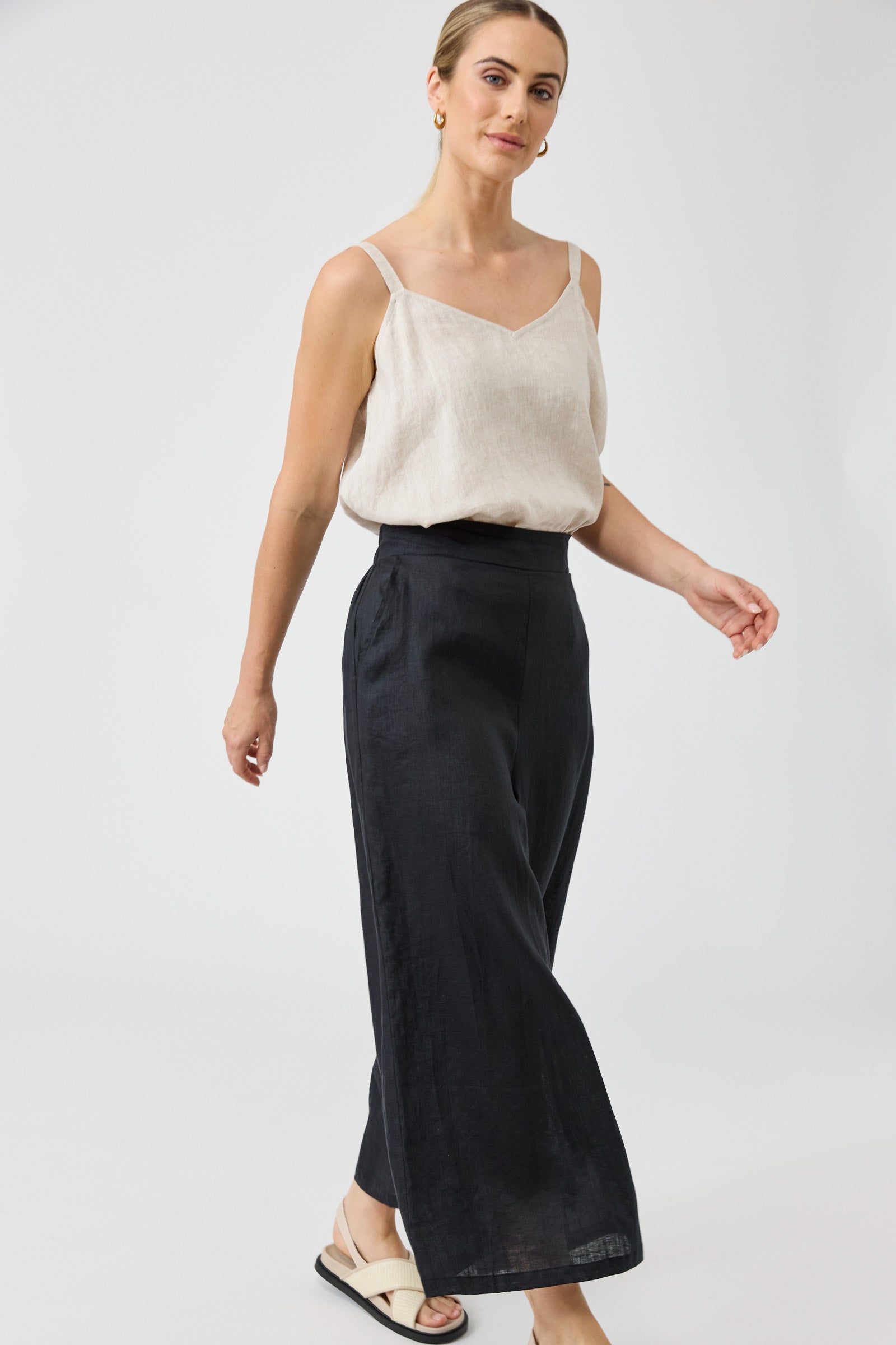 Studio Crop Pant - Ebony