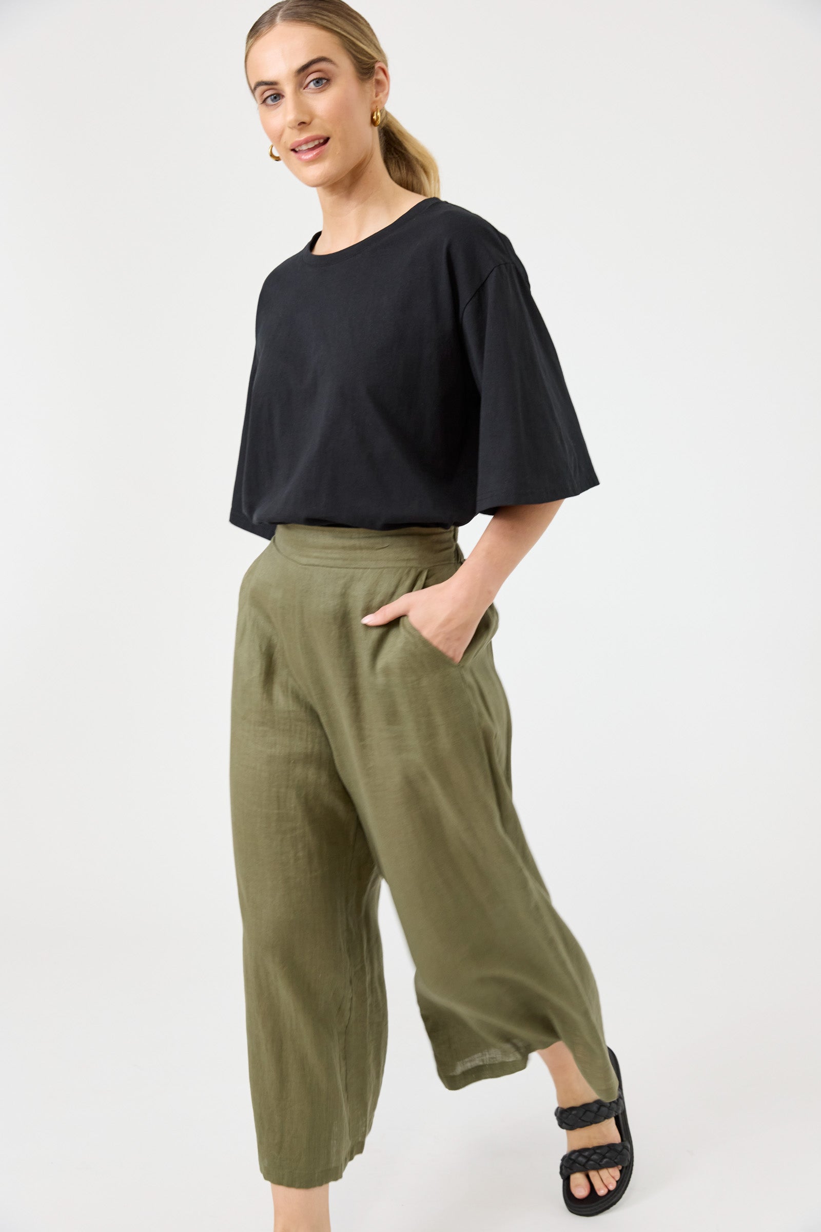 Studio Crop Pant - Khaki