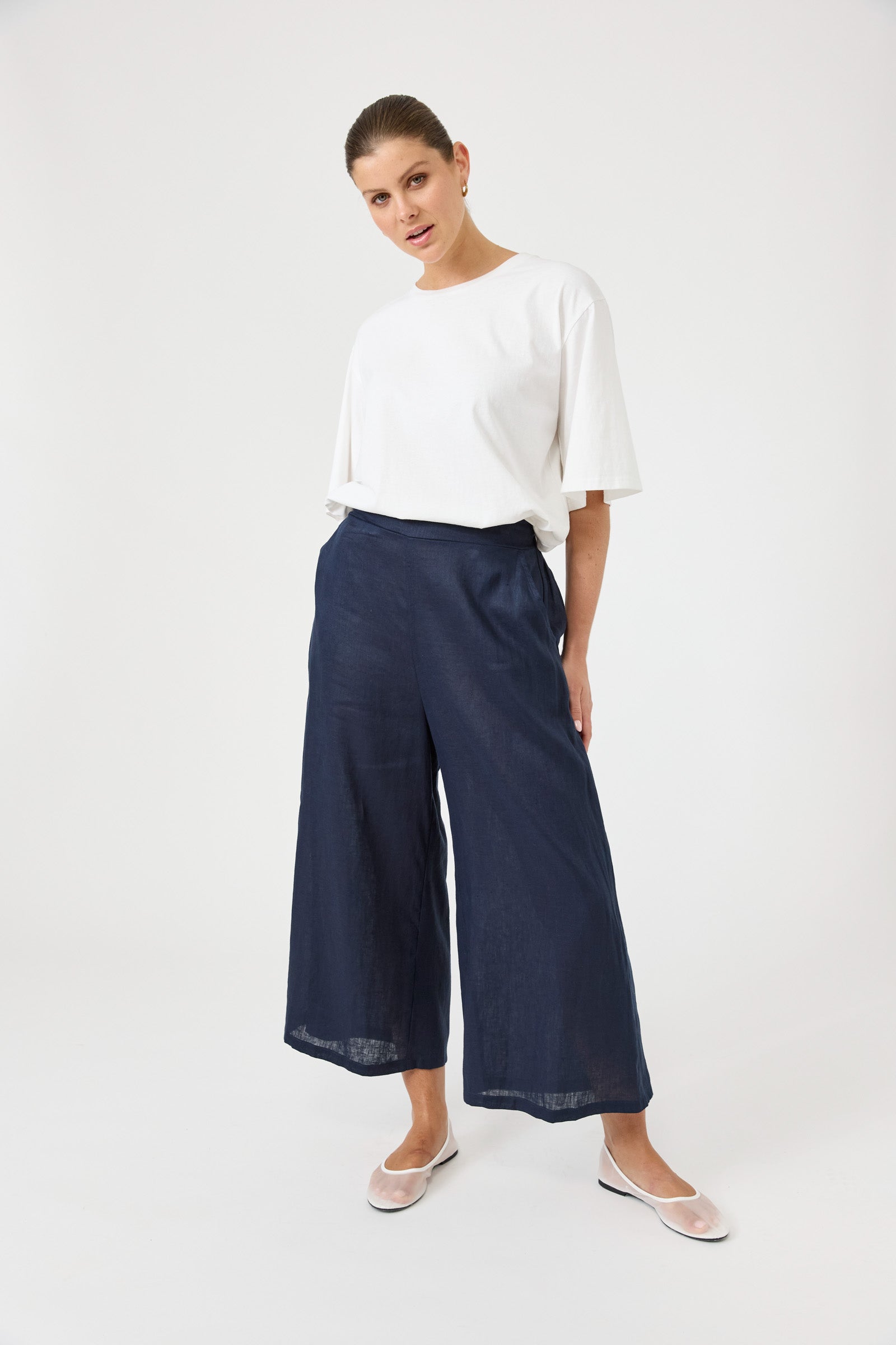 Studio Crop Pant - Navy