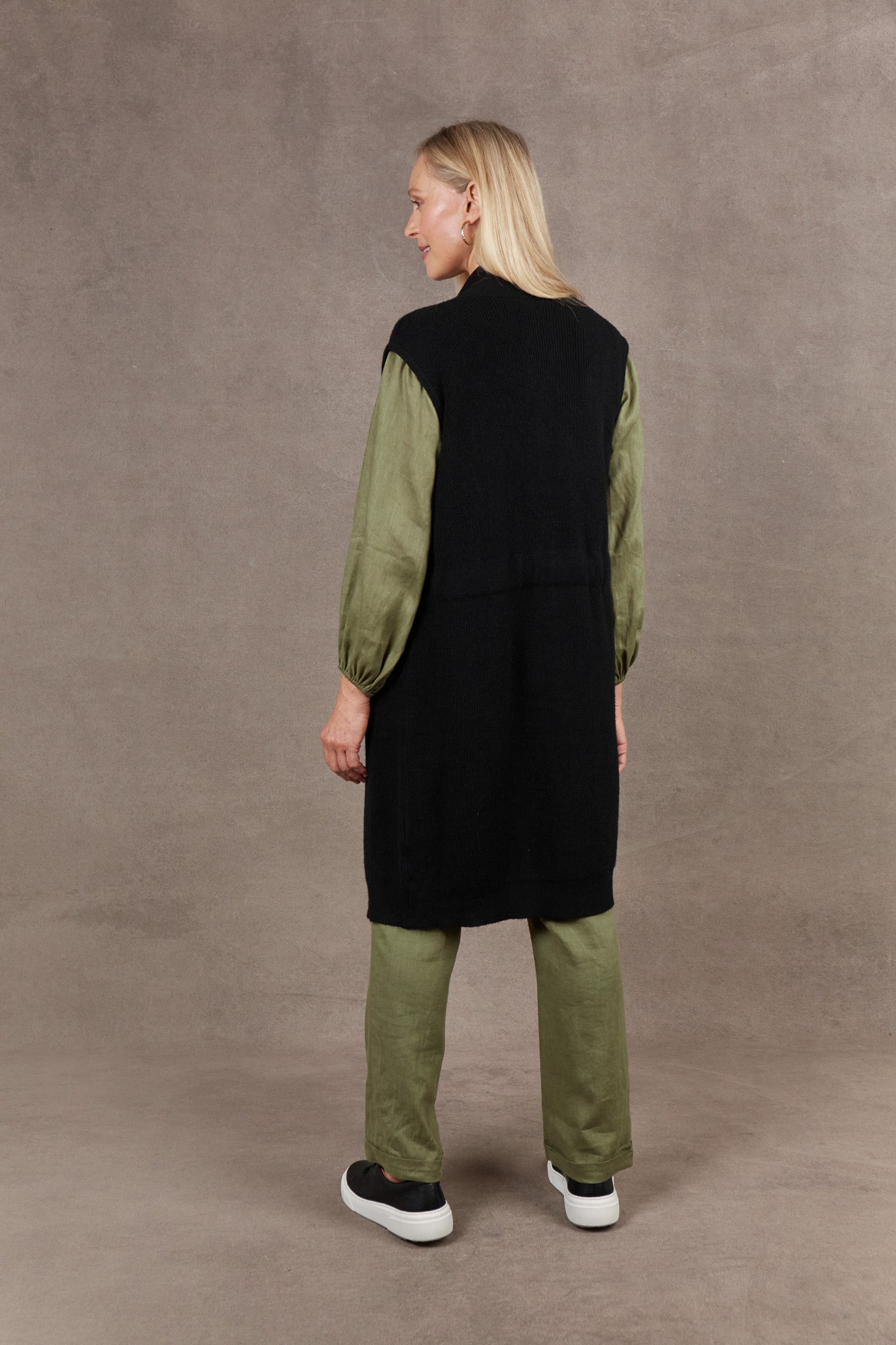 Nawi Vest - Ebony - eb&ive Clothing - Knit Vest Long One Size