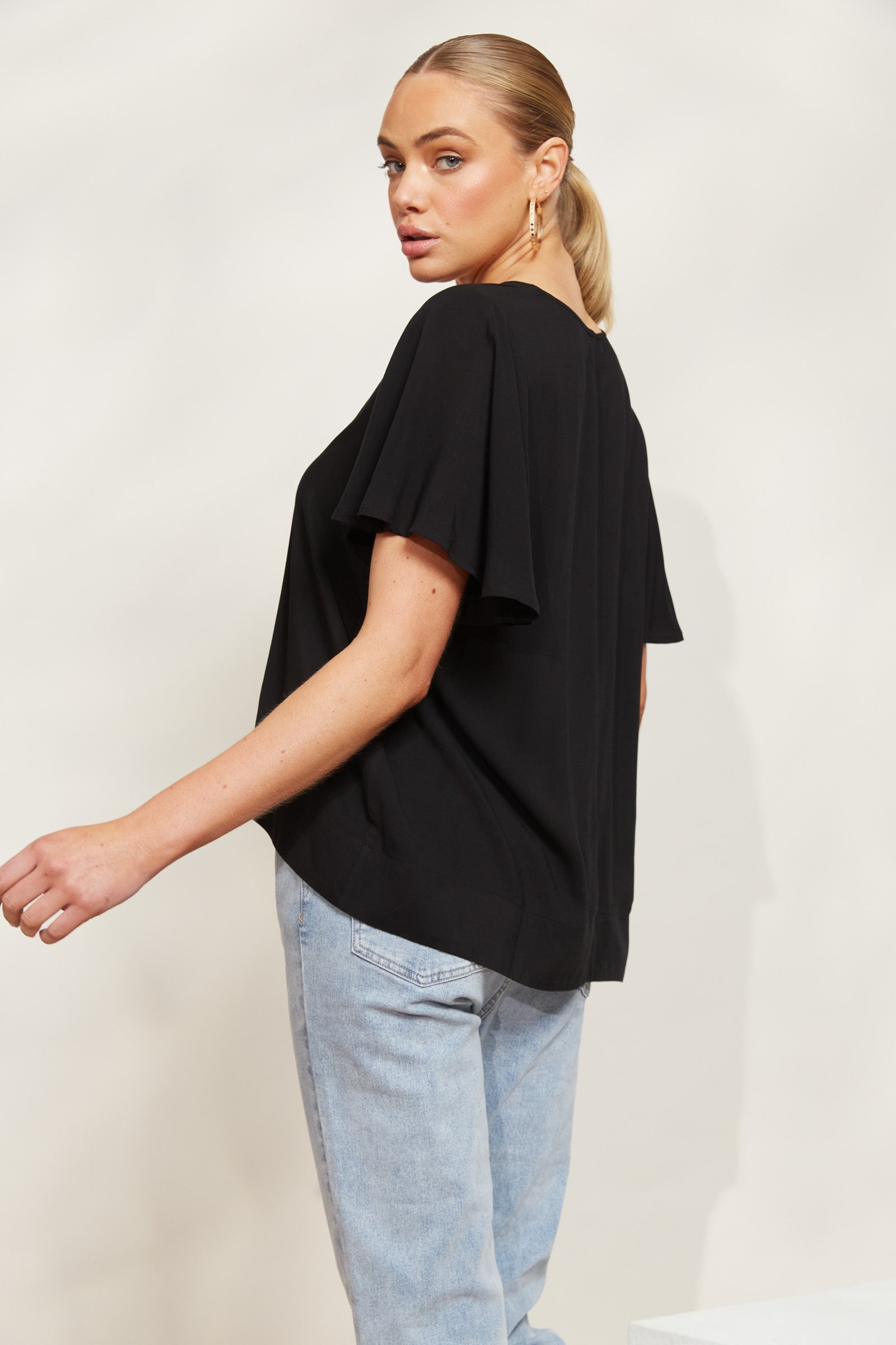 La Mer Top - Sable - eb&ive Clothing - Top S/S