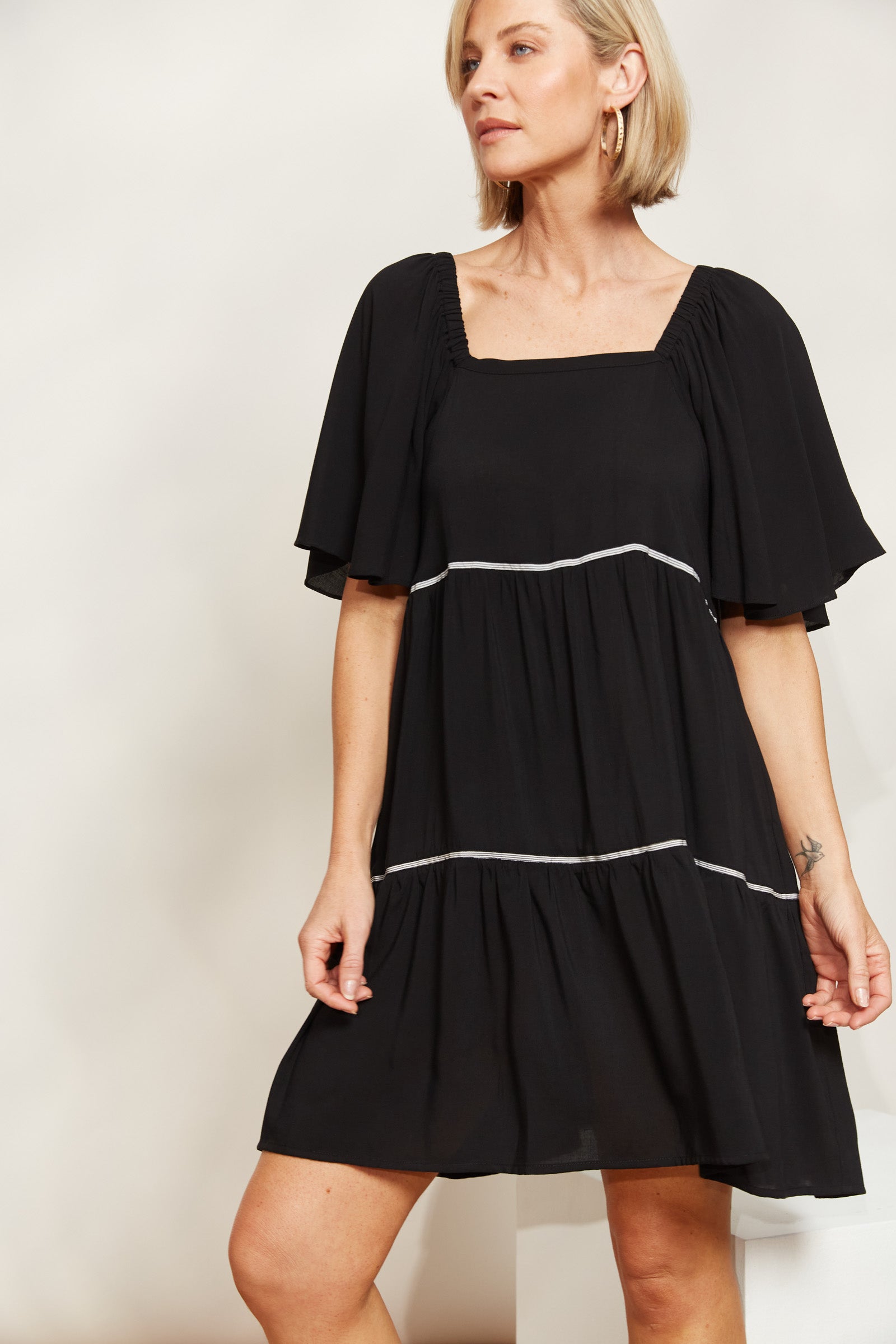 La Mer Dress - Sable - eb&ive Clothing - Dress Mid