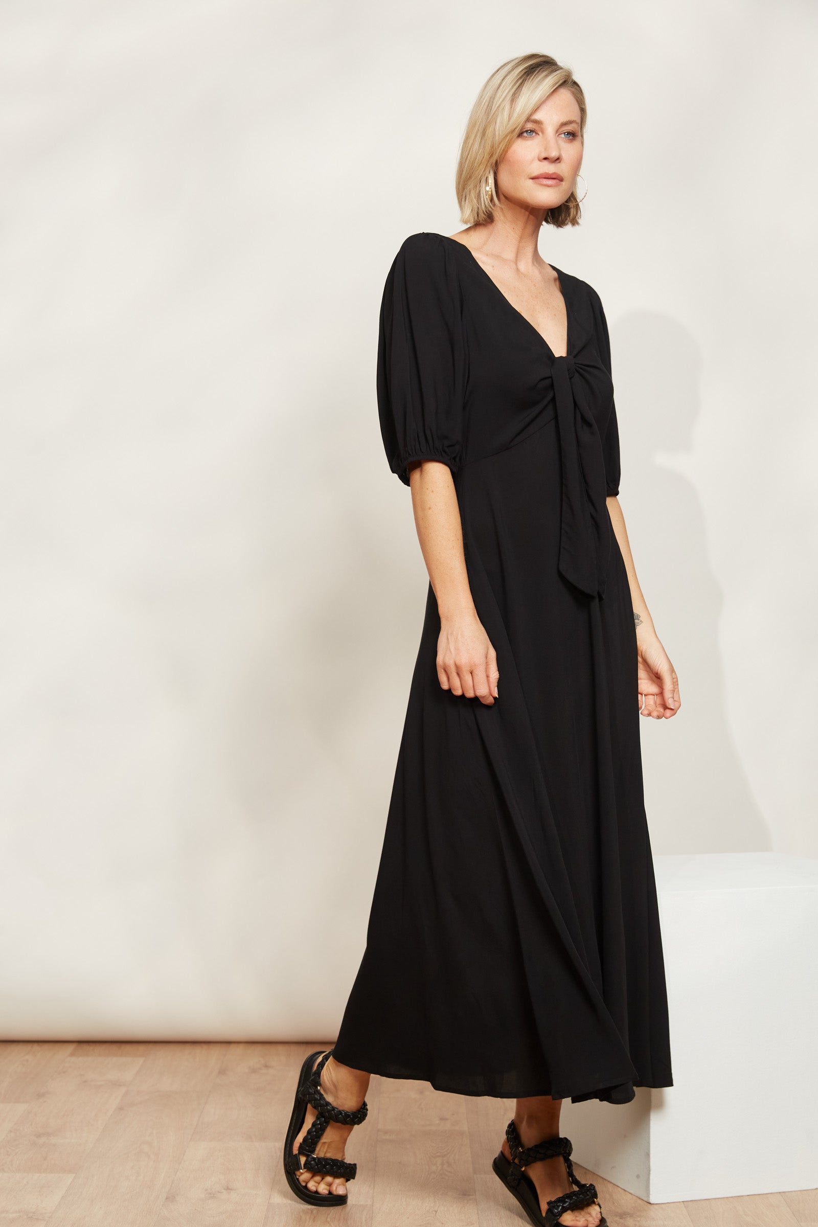 La Mer Tie Dress - Sable - eb&ive Clothing - Dress Maxi