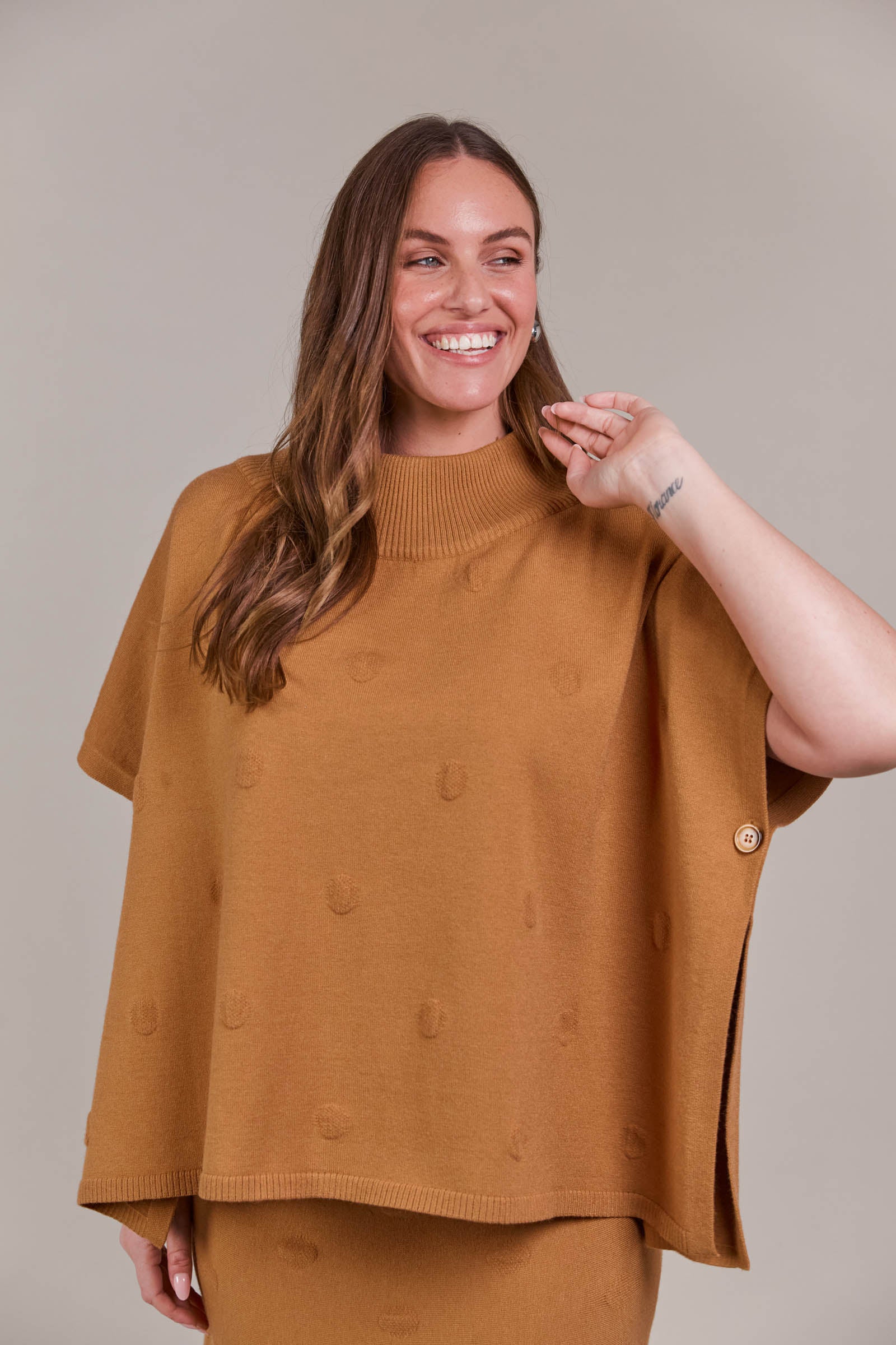 Masa Knit Poncho - Hazel