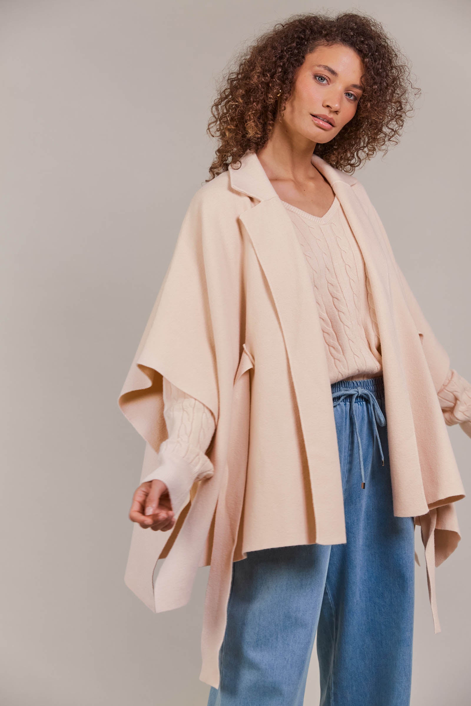 Palmer Knit Cape - Ecru