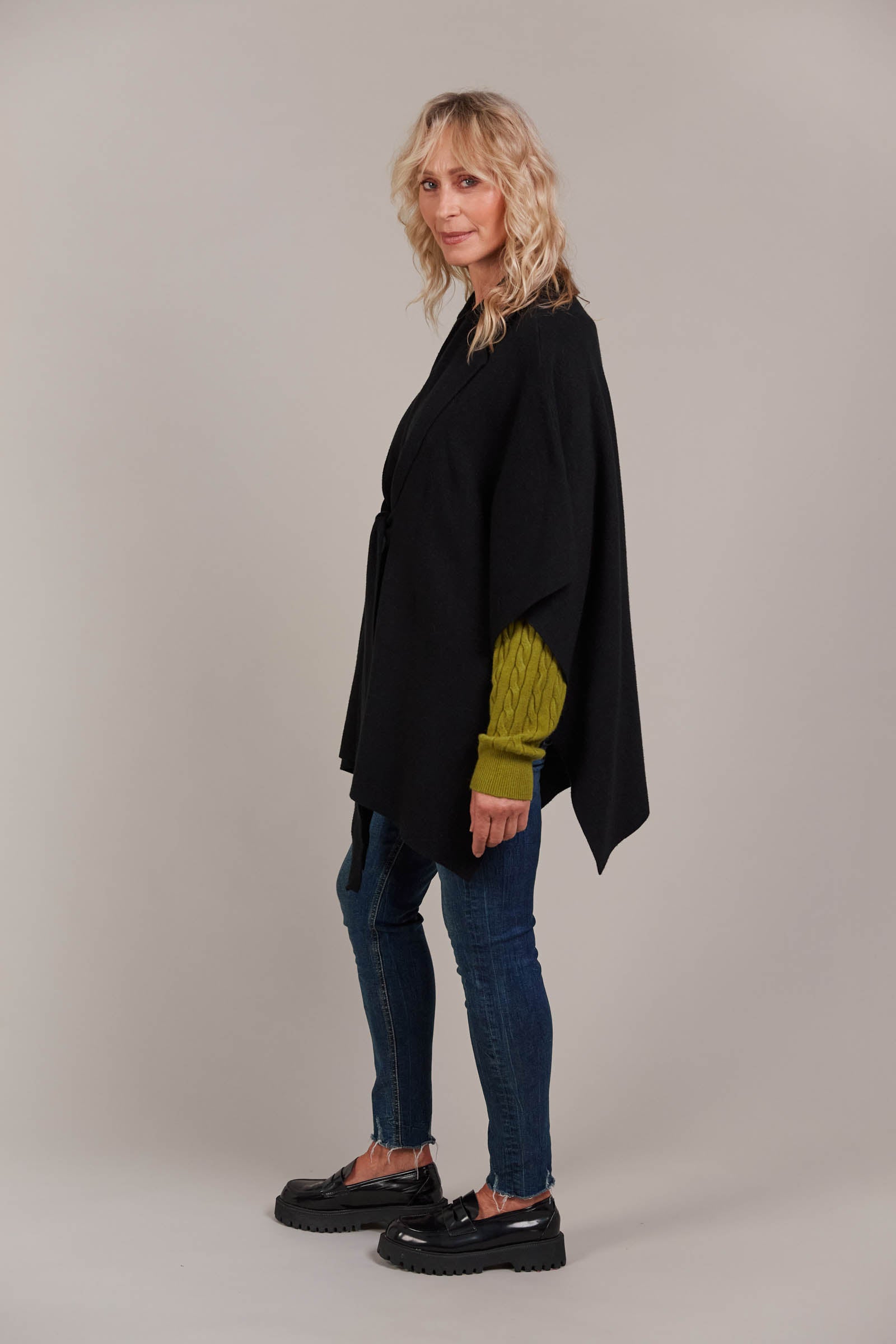 Palmer Knit Cape - Black