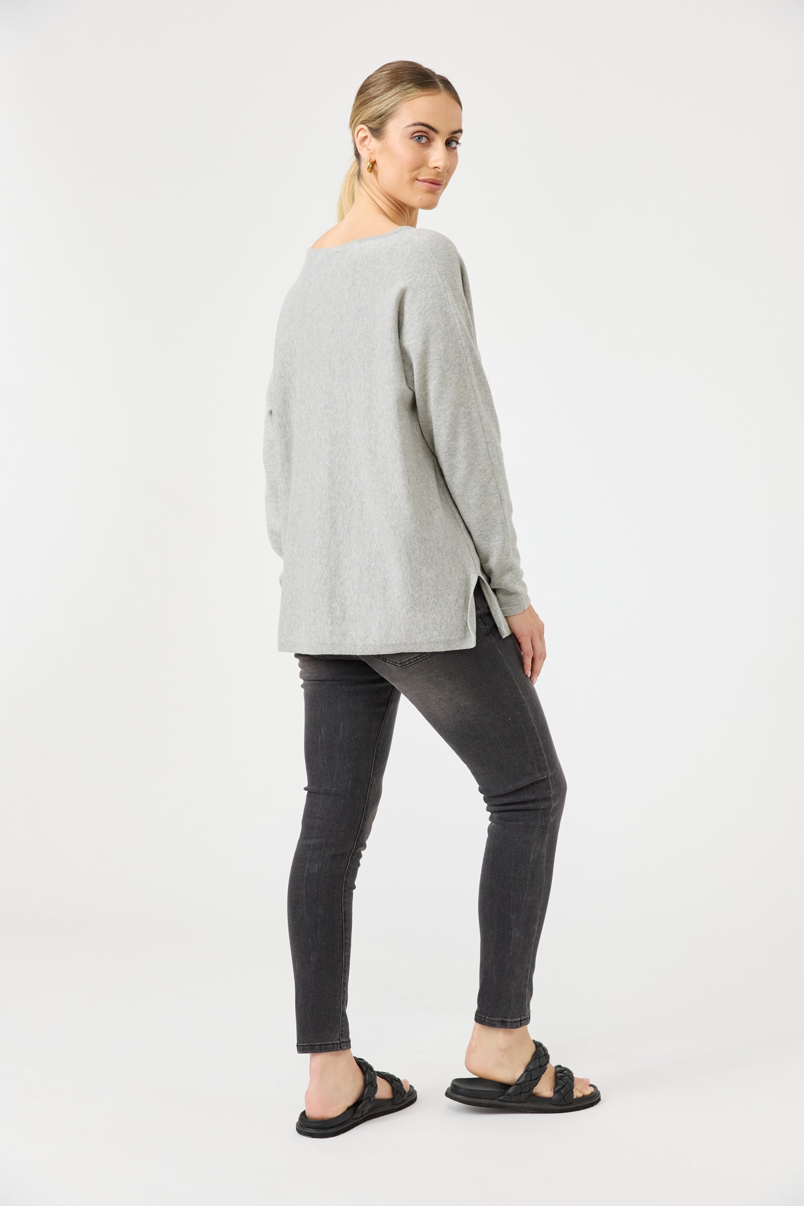 Studio V Knit - Marle