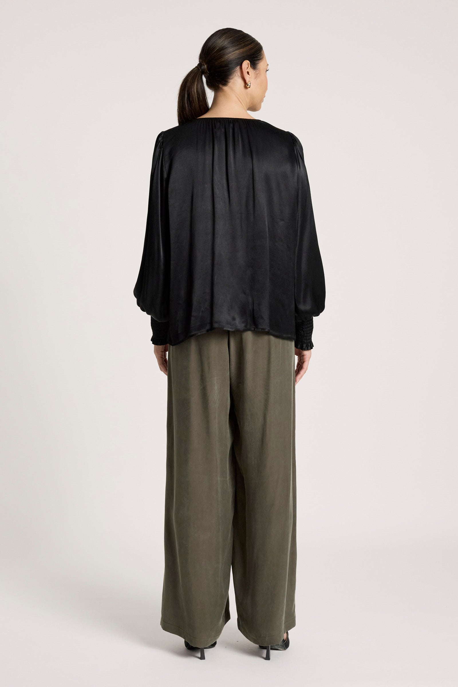 San Frill Top - Black