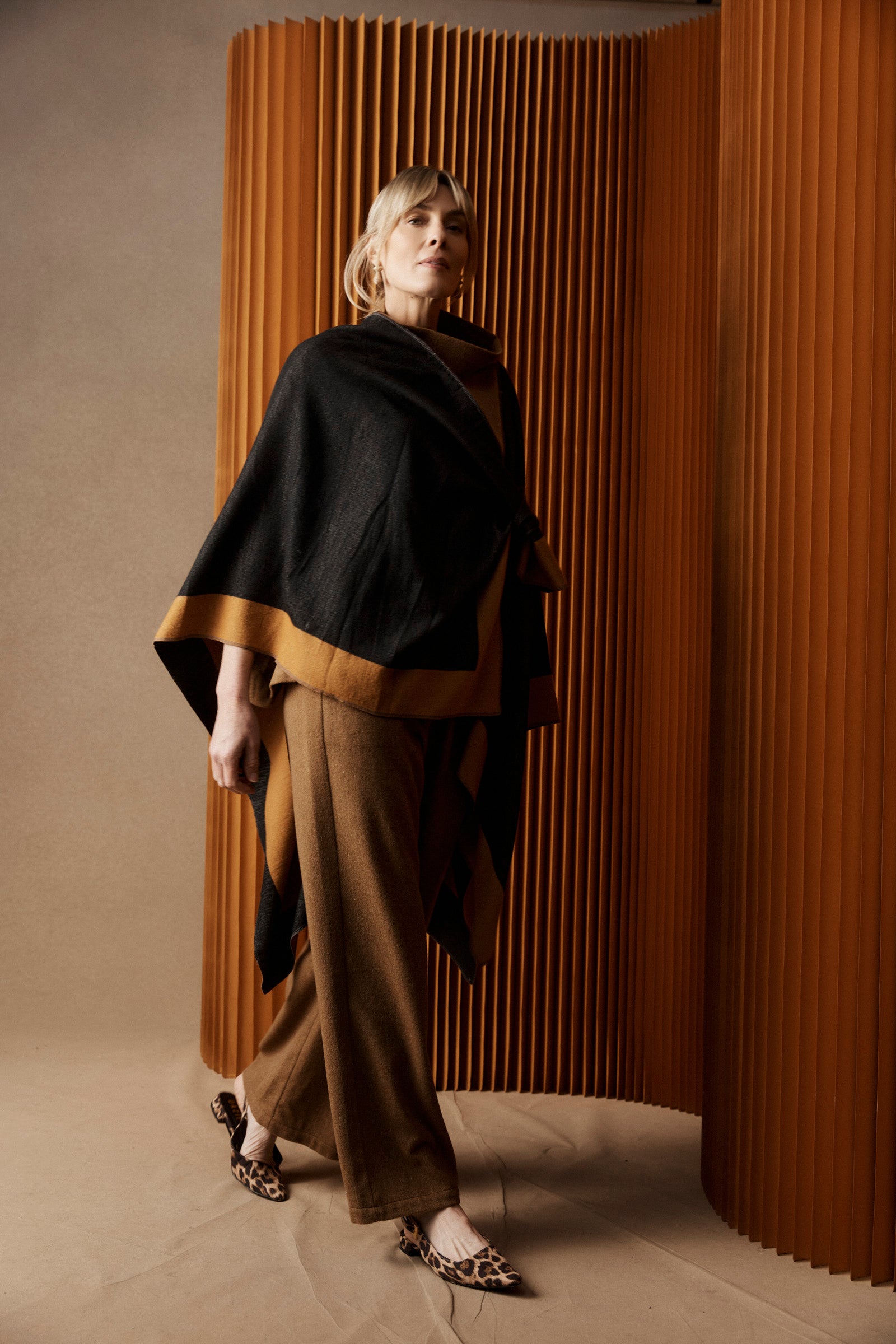 Ayla Cape - Camel/Char