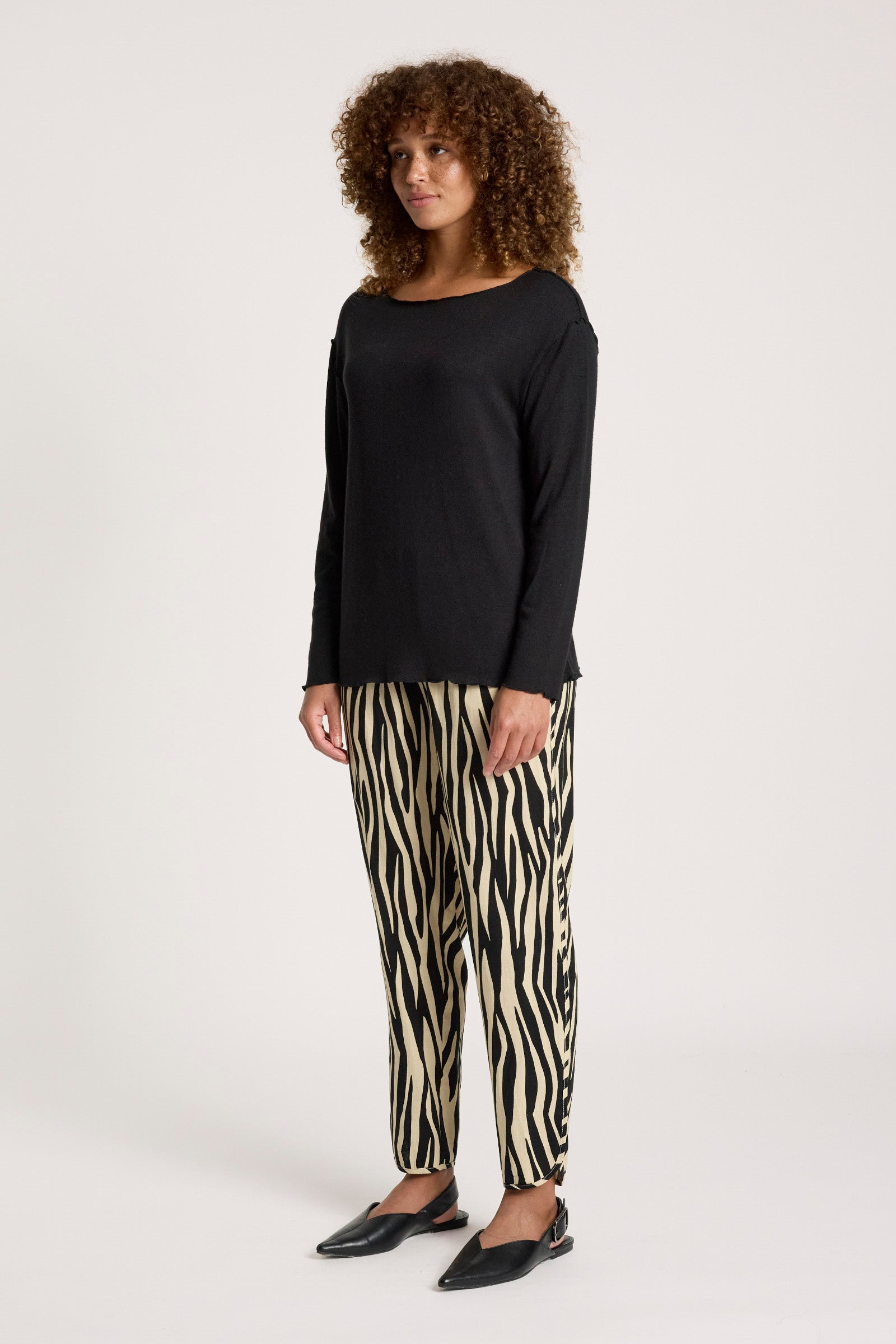 Aria Long Sleeve Top - Black