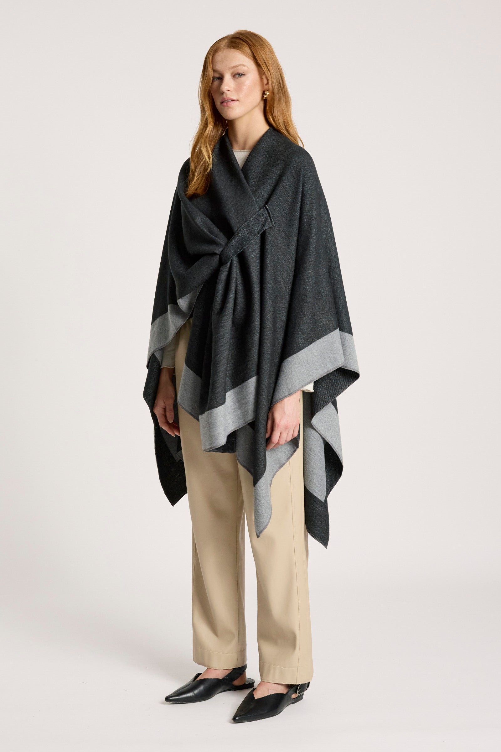 Ayla Cape - Char/Grey