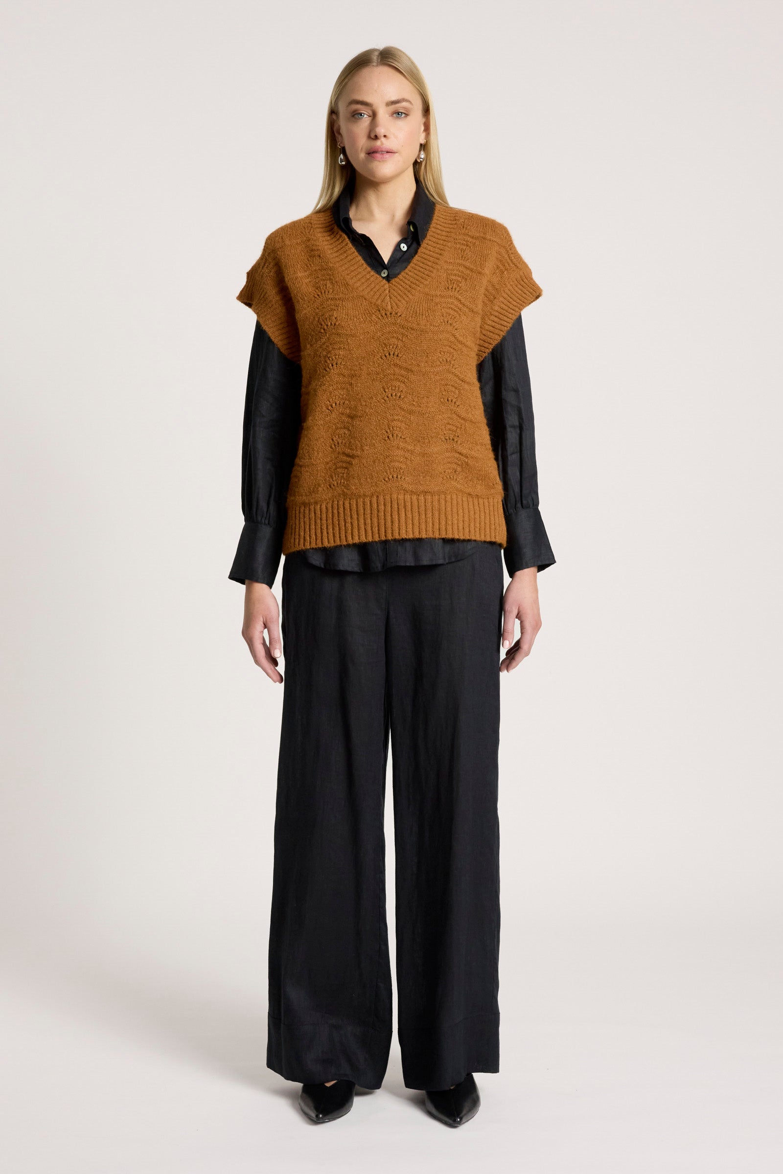 Orin Knit Vest - Caramel