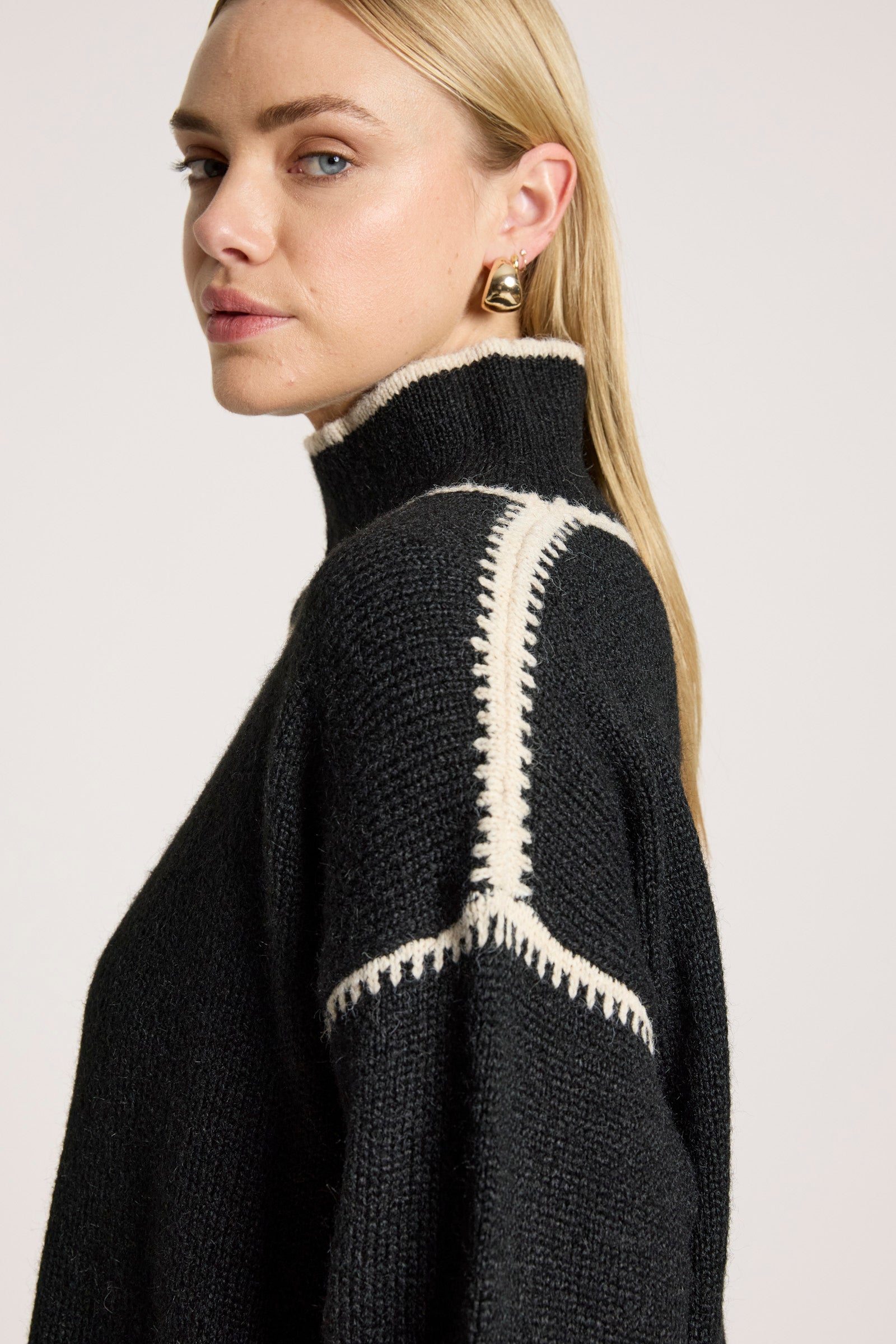 Orin Jumper - Black/Dune