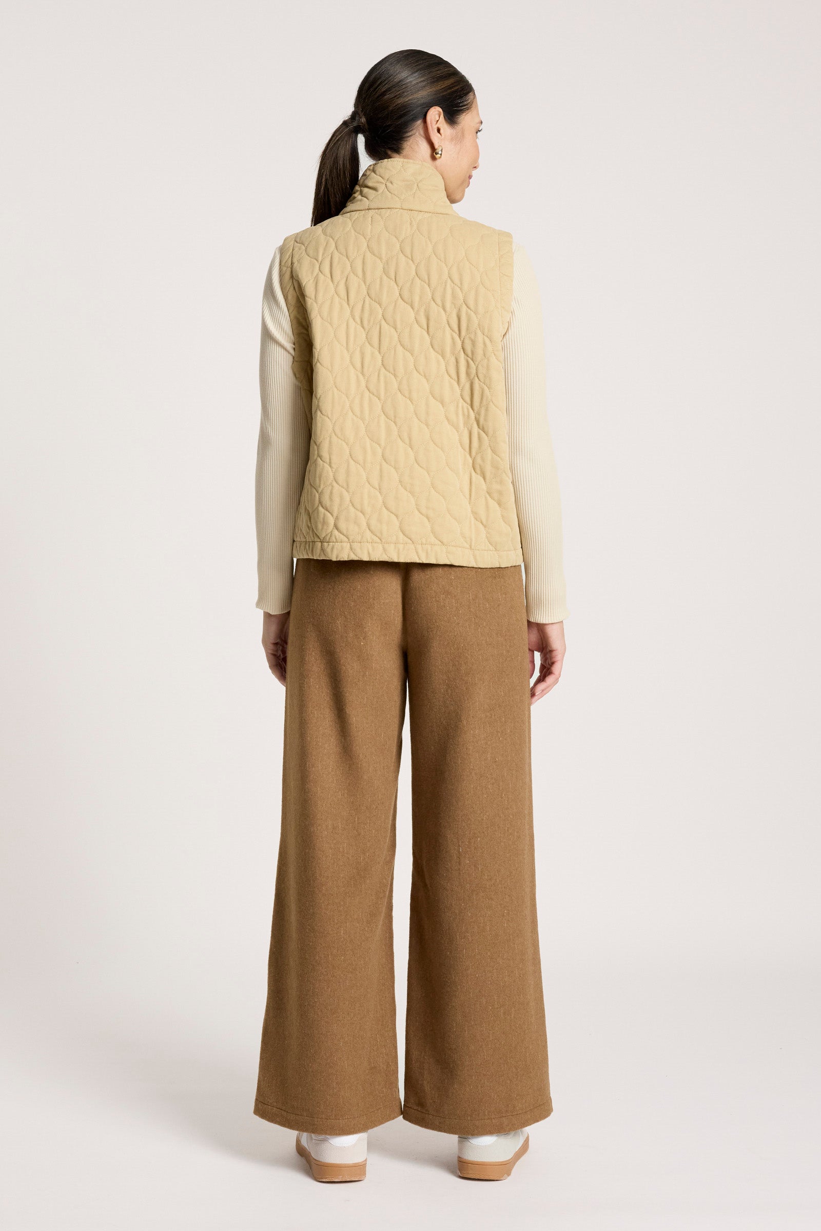 Sansi Quilted Crop Vest - Dune