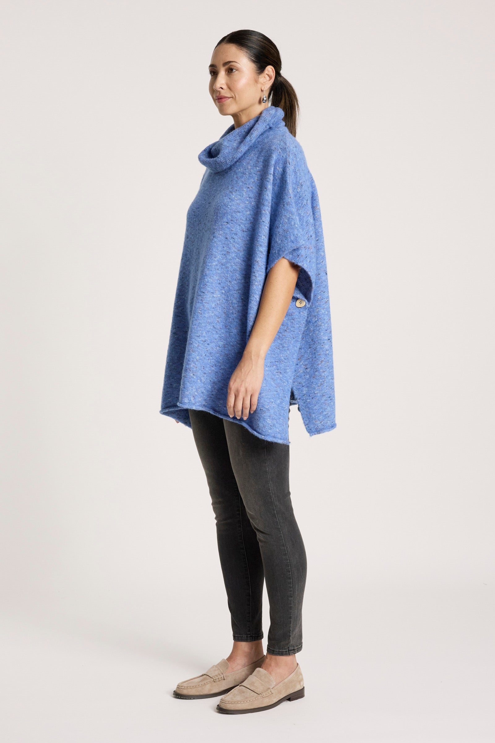 Zarda Poncho - Lake