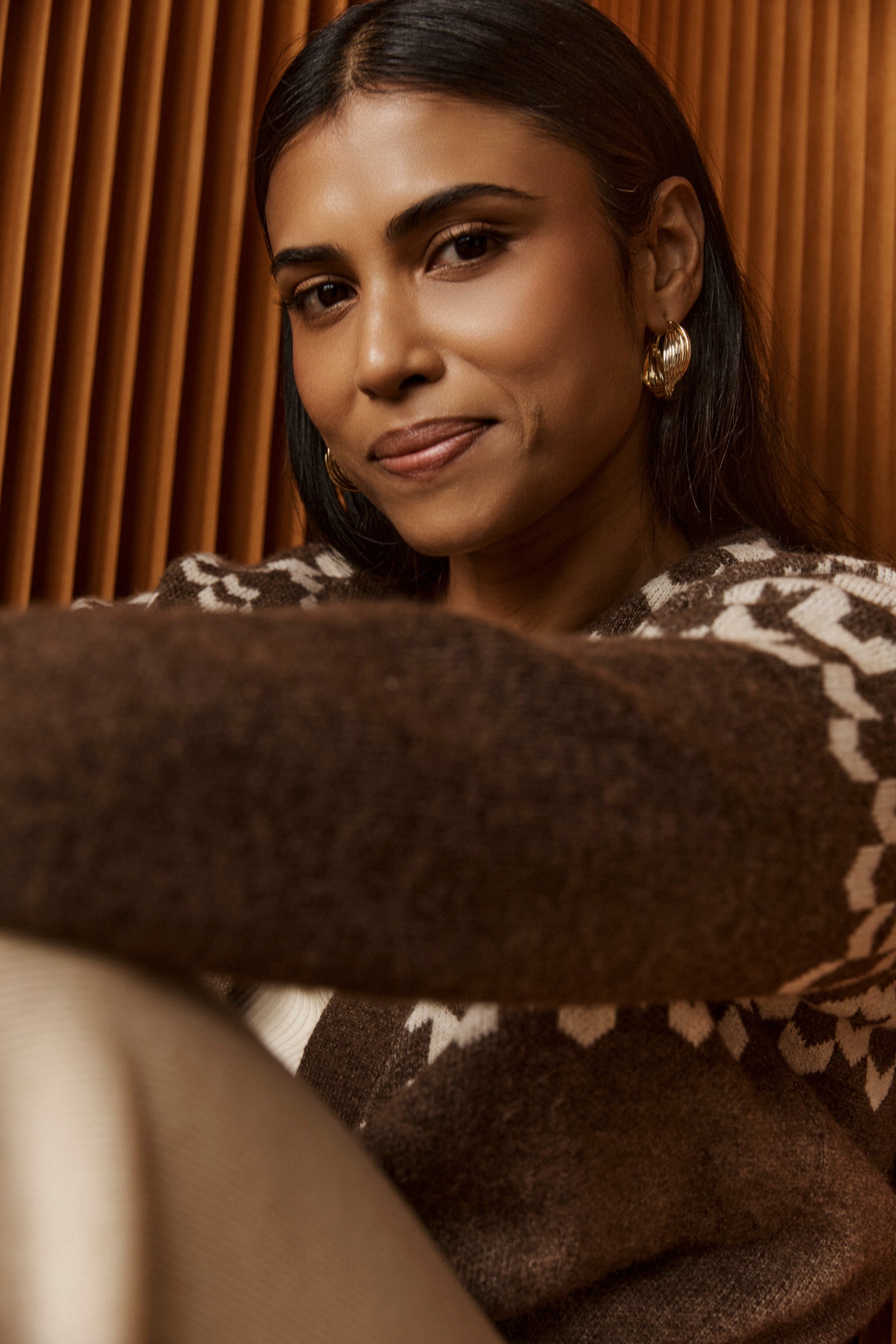 Himba Twist Hoop - Gold