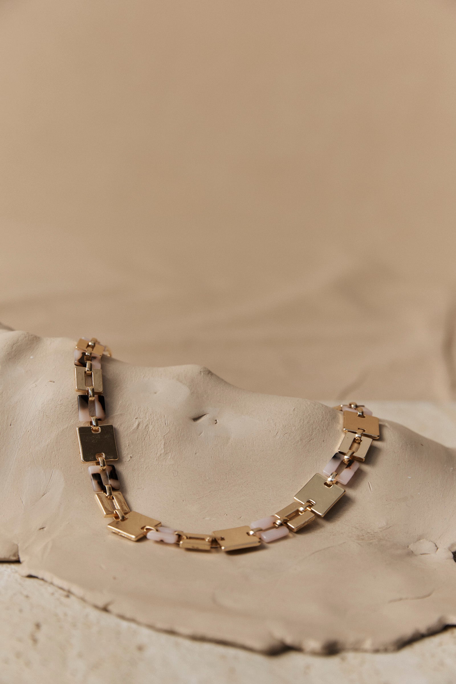 Nomad Necklace - Dune