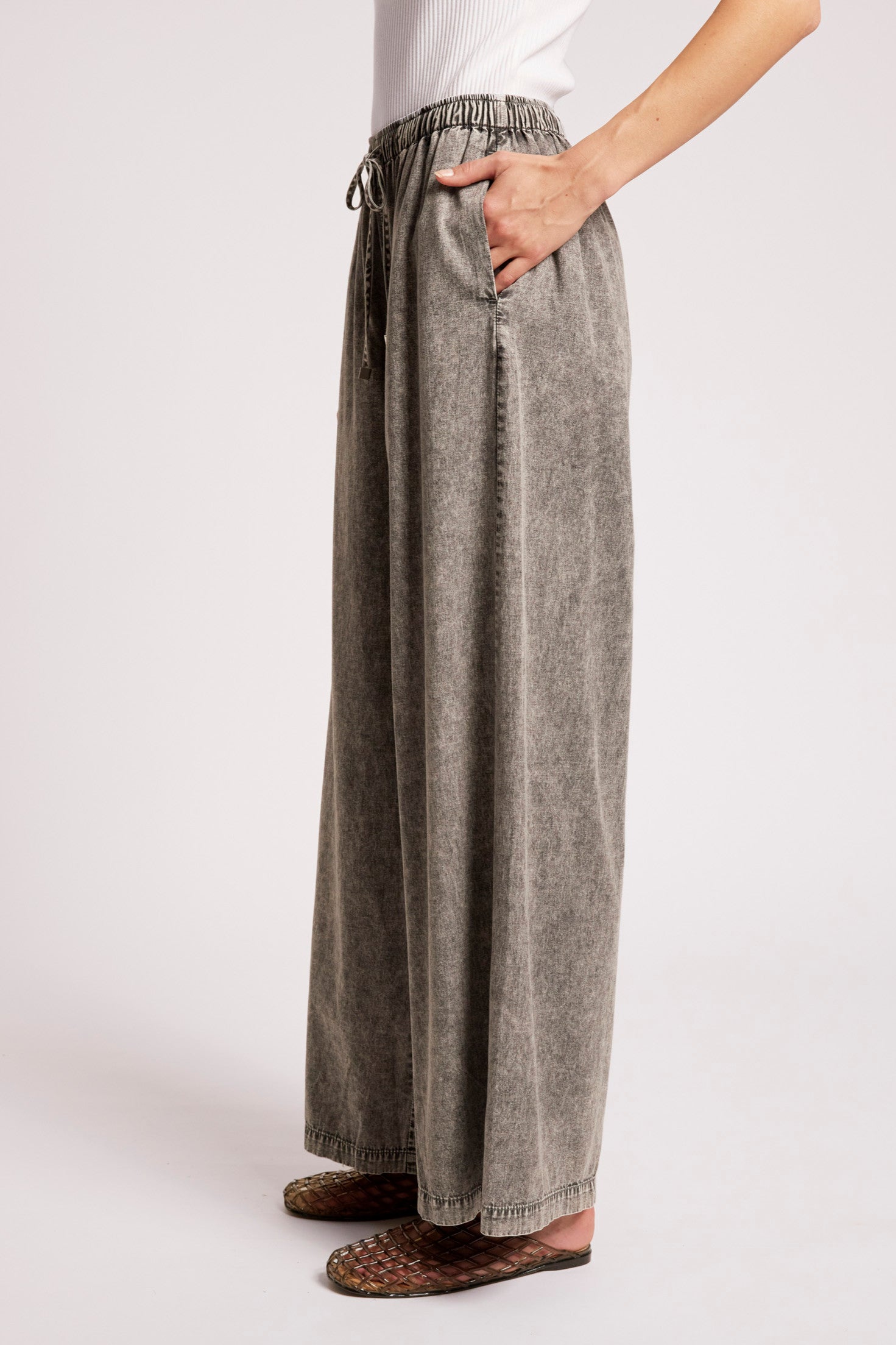 Roam Pant - Ash