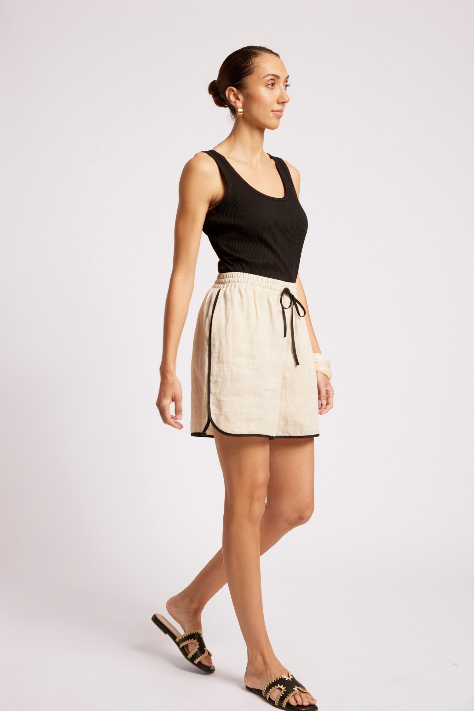 Maris Splice Short - Tusk / Black