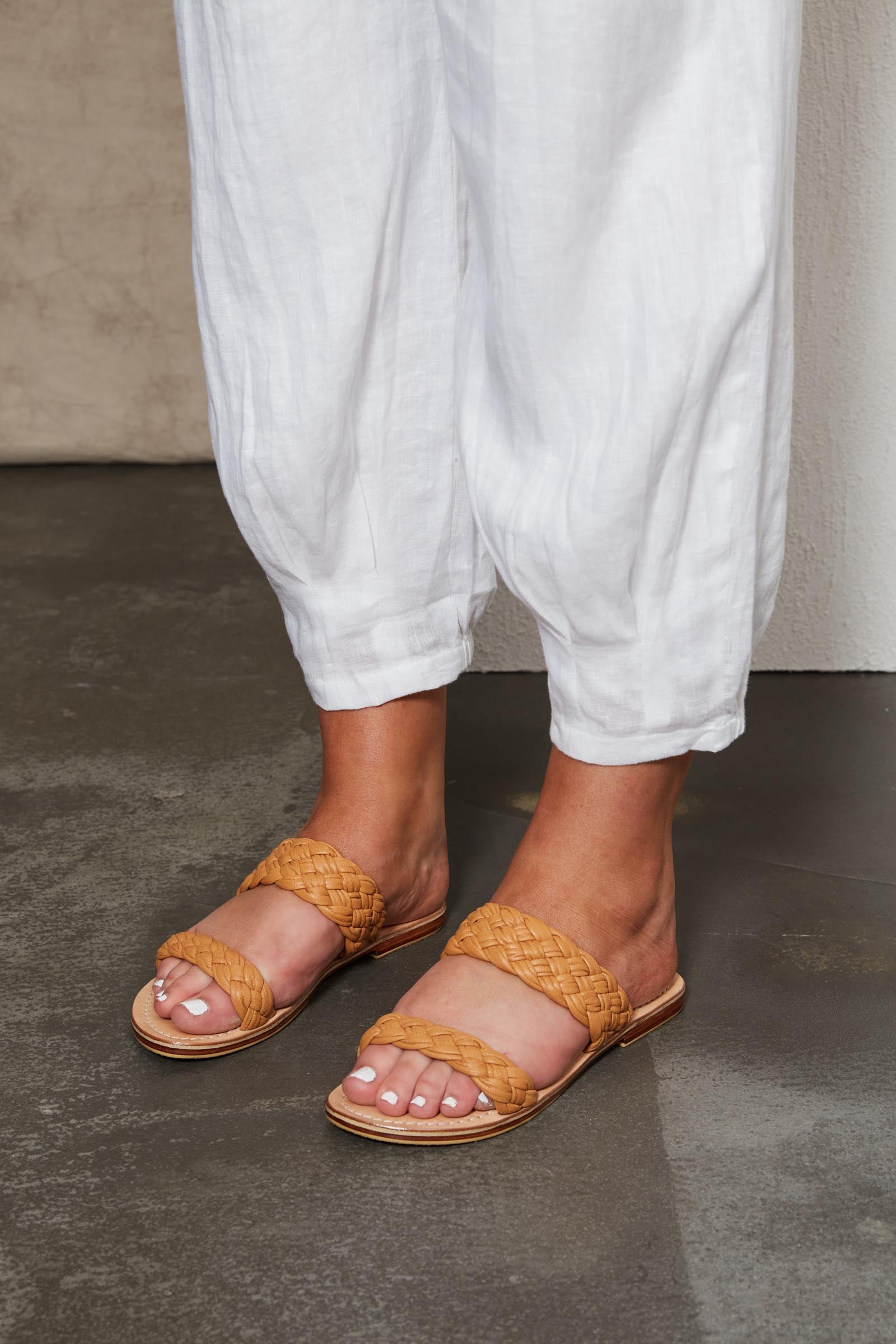 Soludos woven slide online sandal